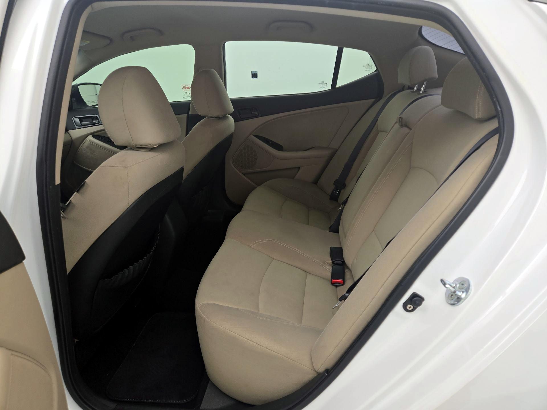 Thumbnail: 2014 Kia Optima - 19