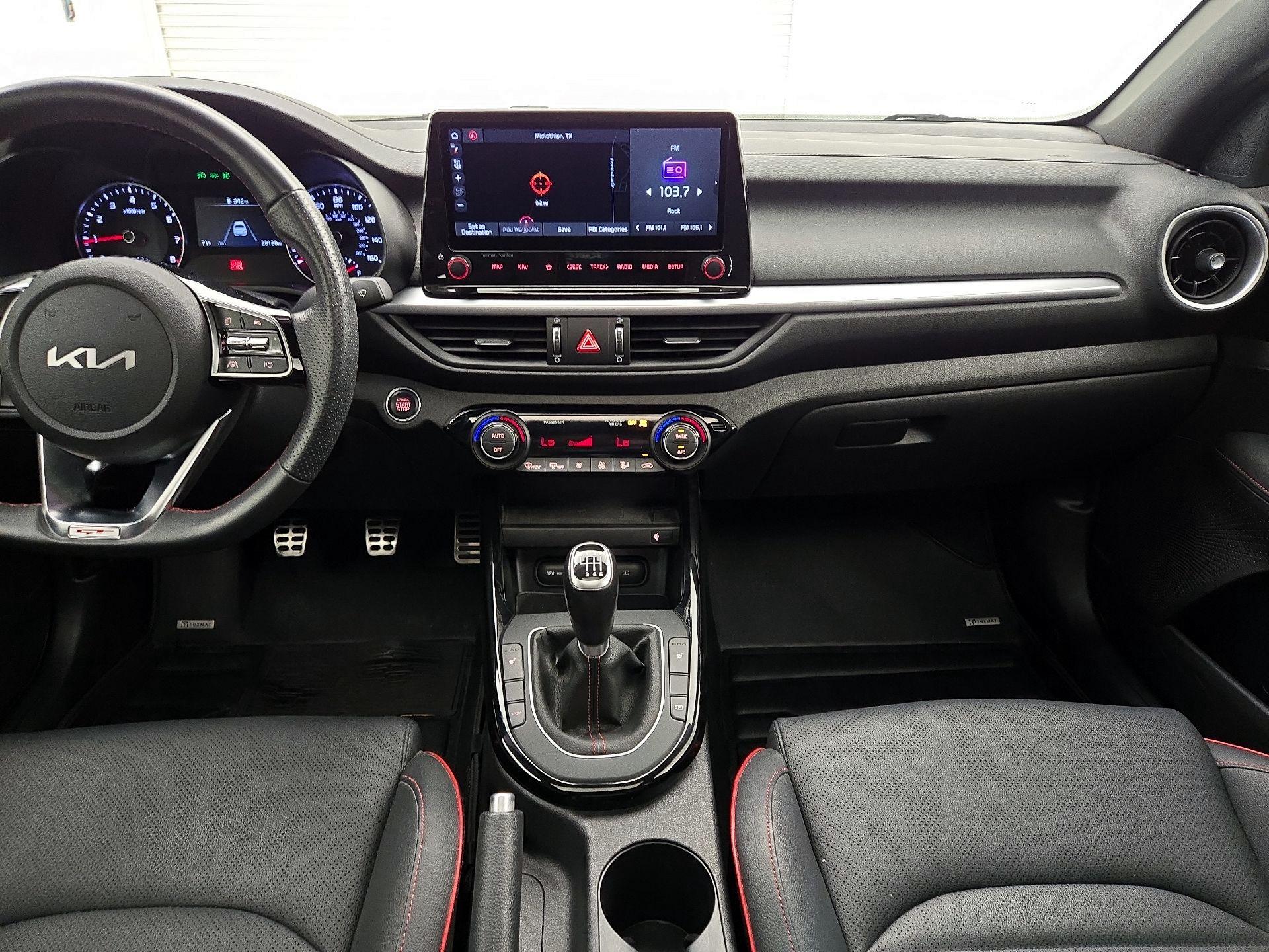 Thumbnail: 2022 Kia Forte - 9