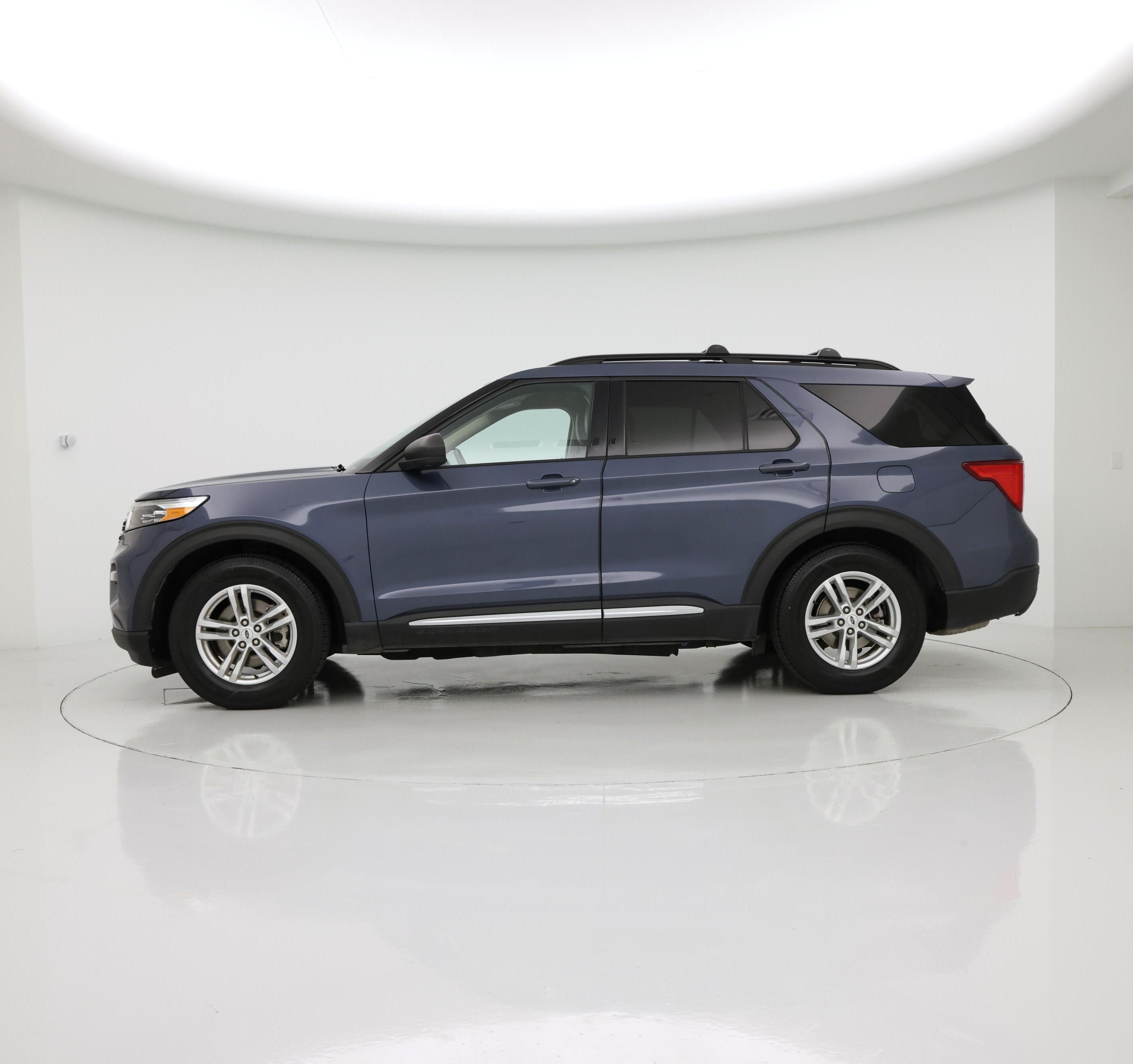 Thumbnail: 2021 Ford Explorer - 3