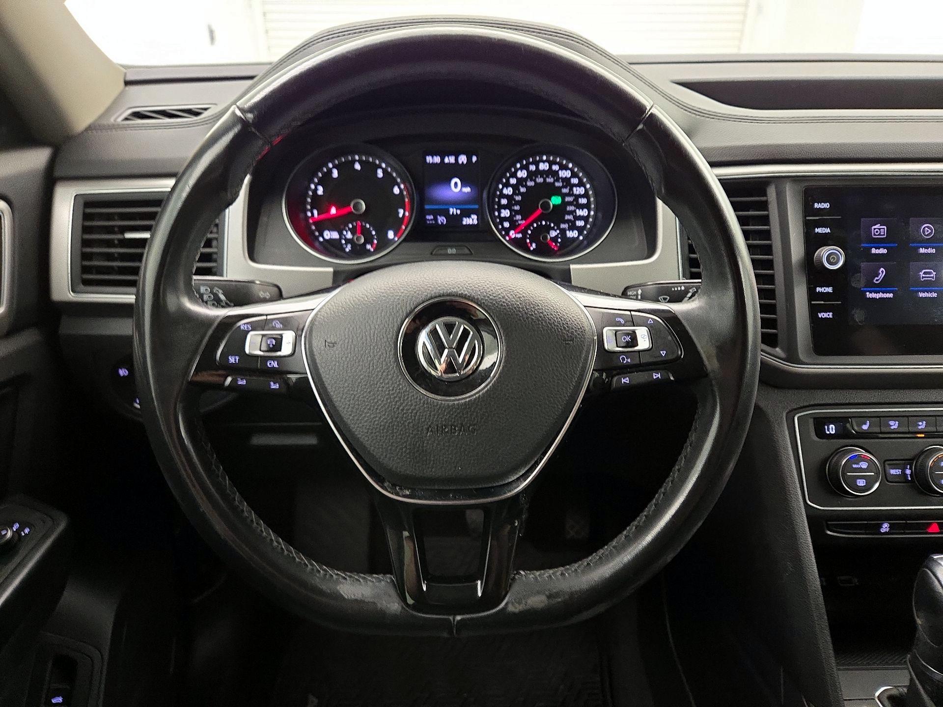 Thumbnail: 2018 Volkswagen Atlas - 10