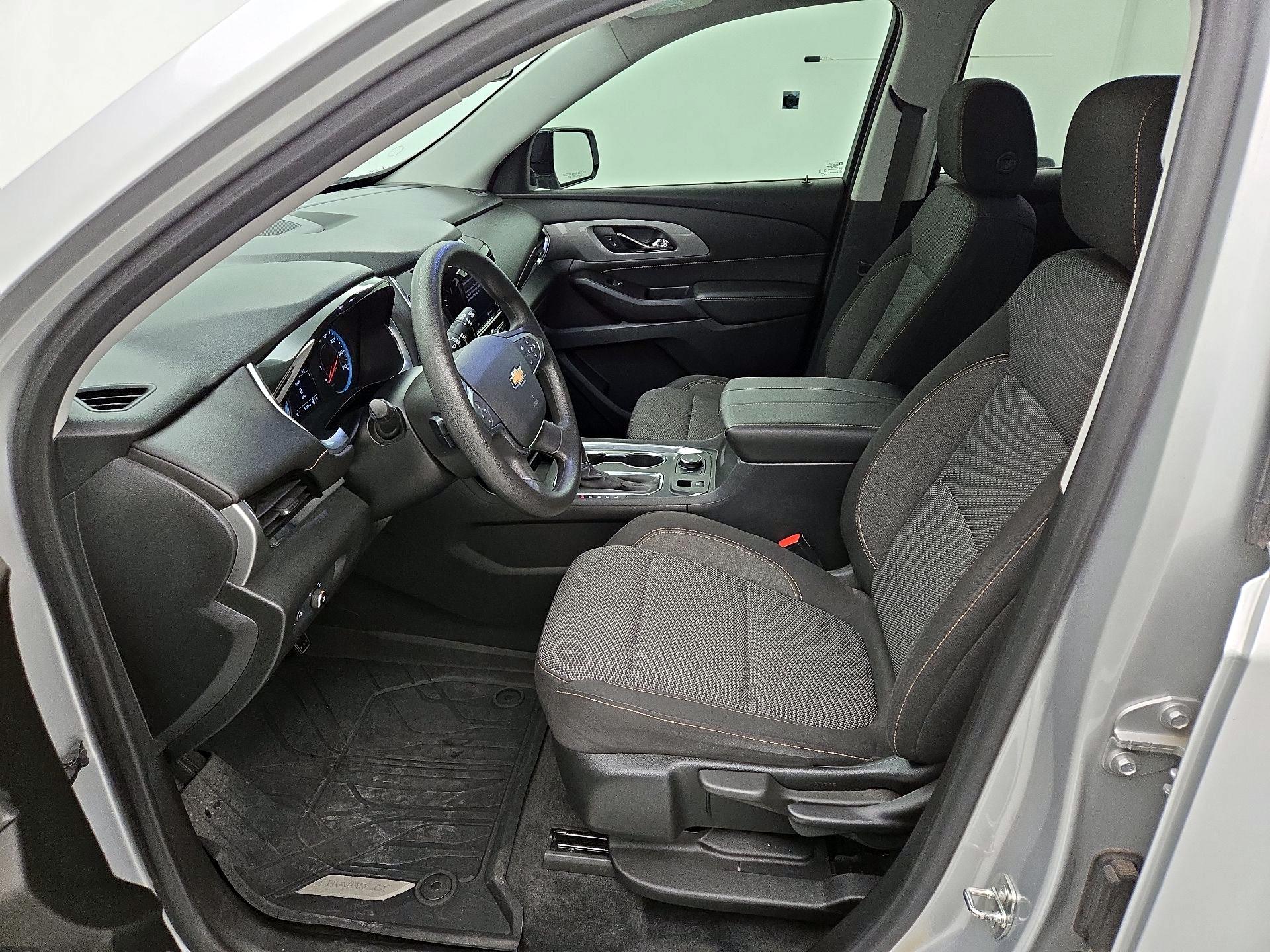 Thumbnail: 2020 Chevrolet Traverse - 11