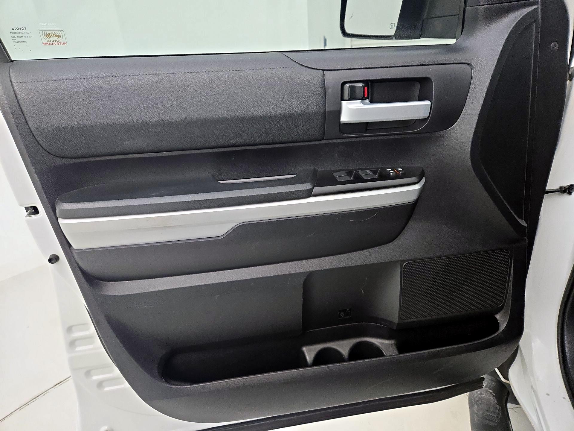 Thumbnail: 2020 Toyota Tundra - 12