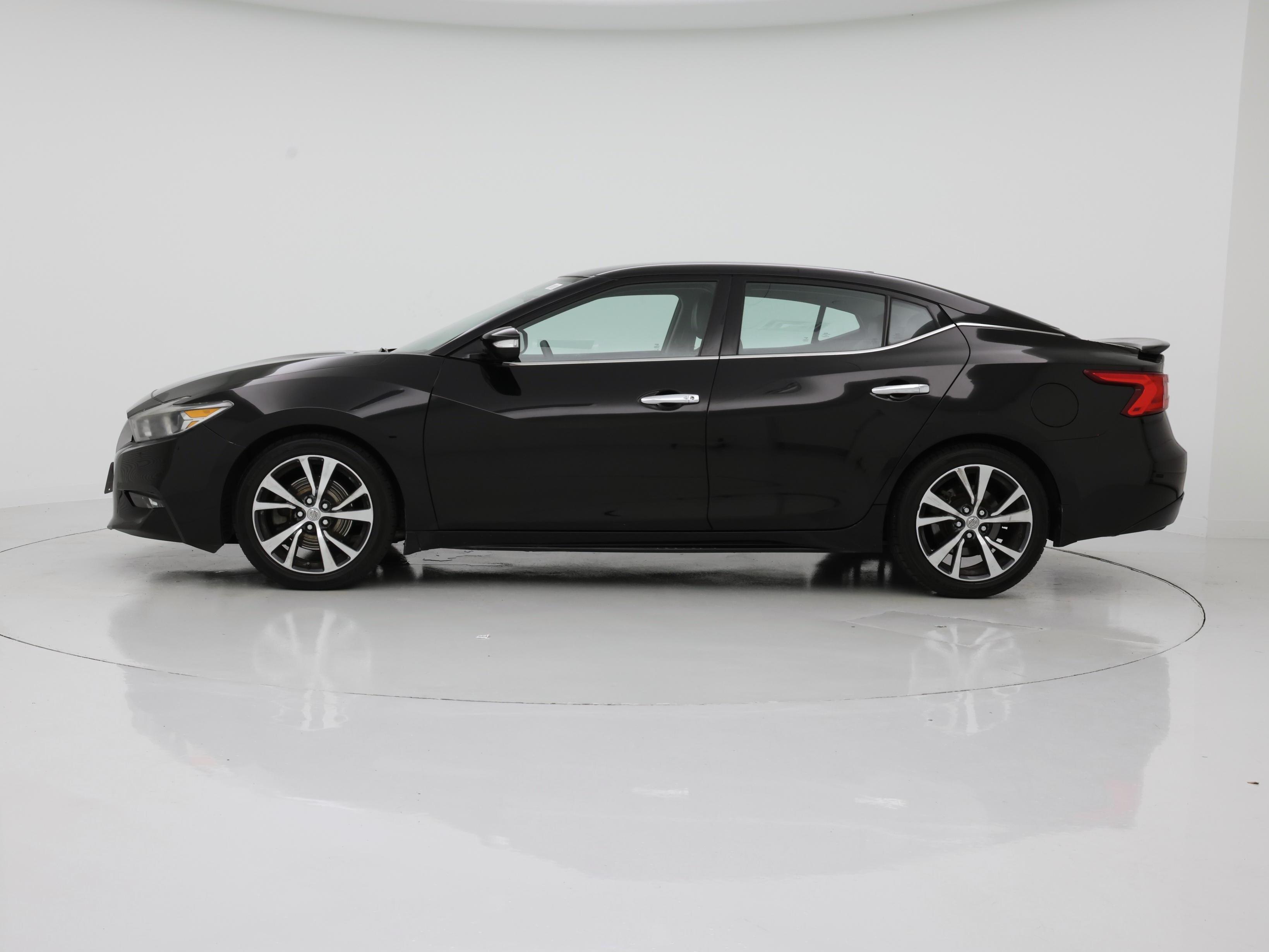 Thumbnail: 2017 Nissan Maxima - 3