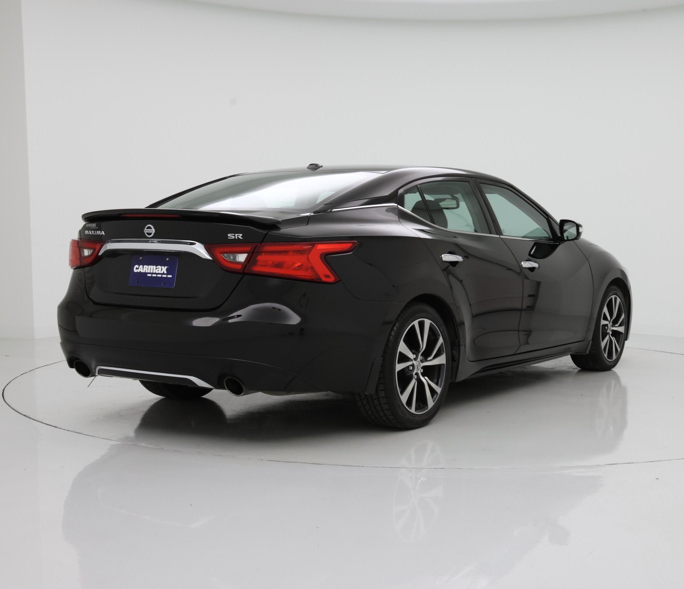 Thumbnail: 2017 Nissan Maxima - 8