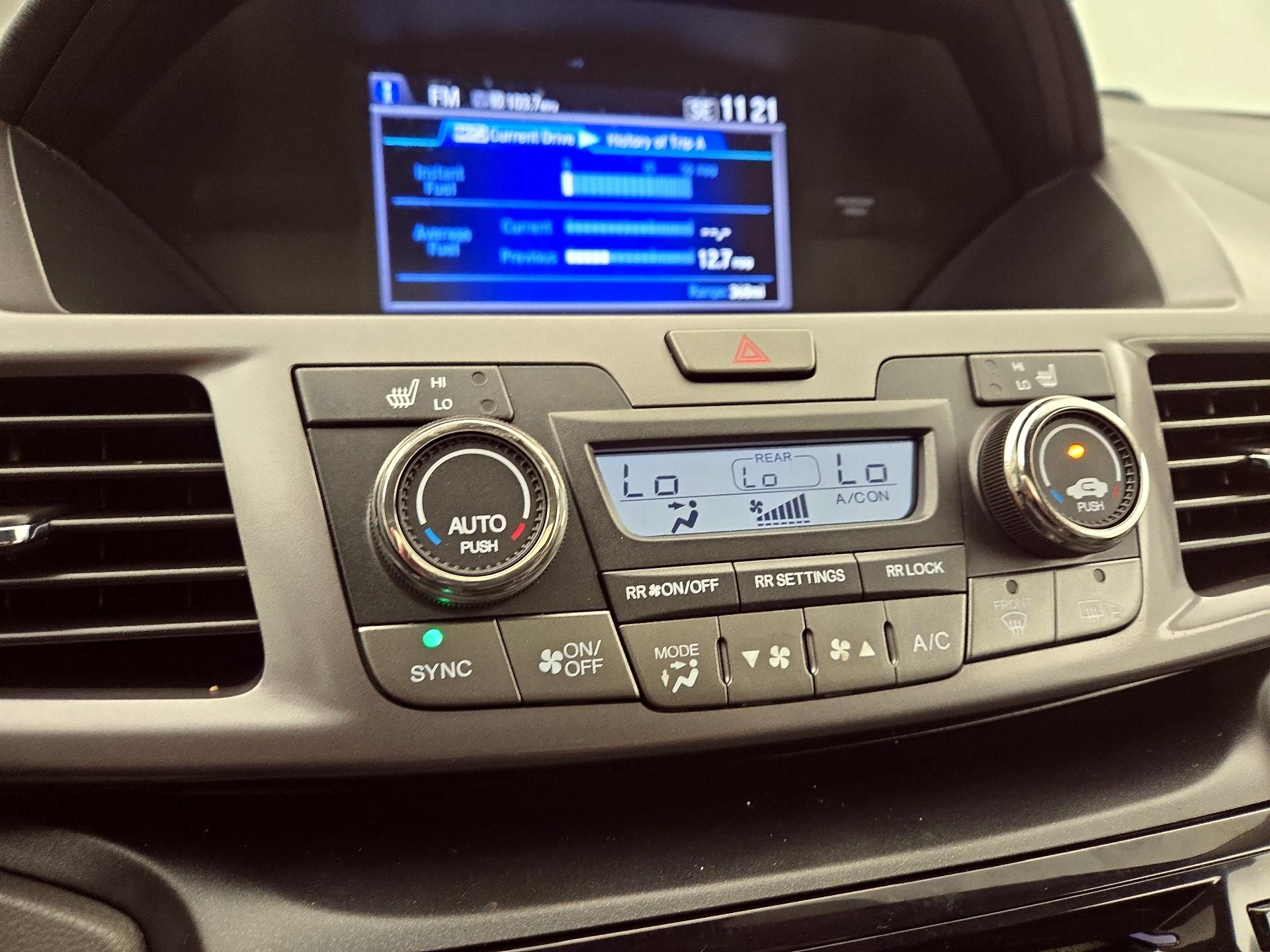 Thumbnail: 2014 Honda Odyssey - 16