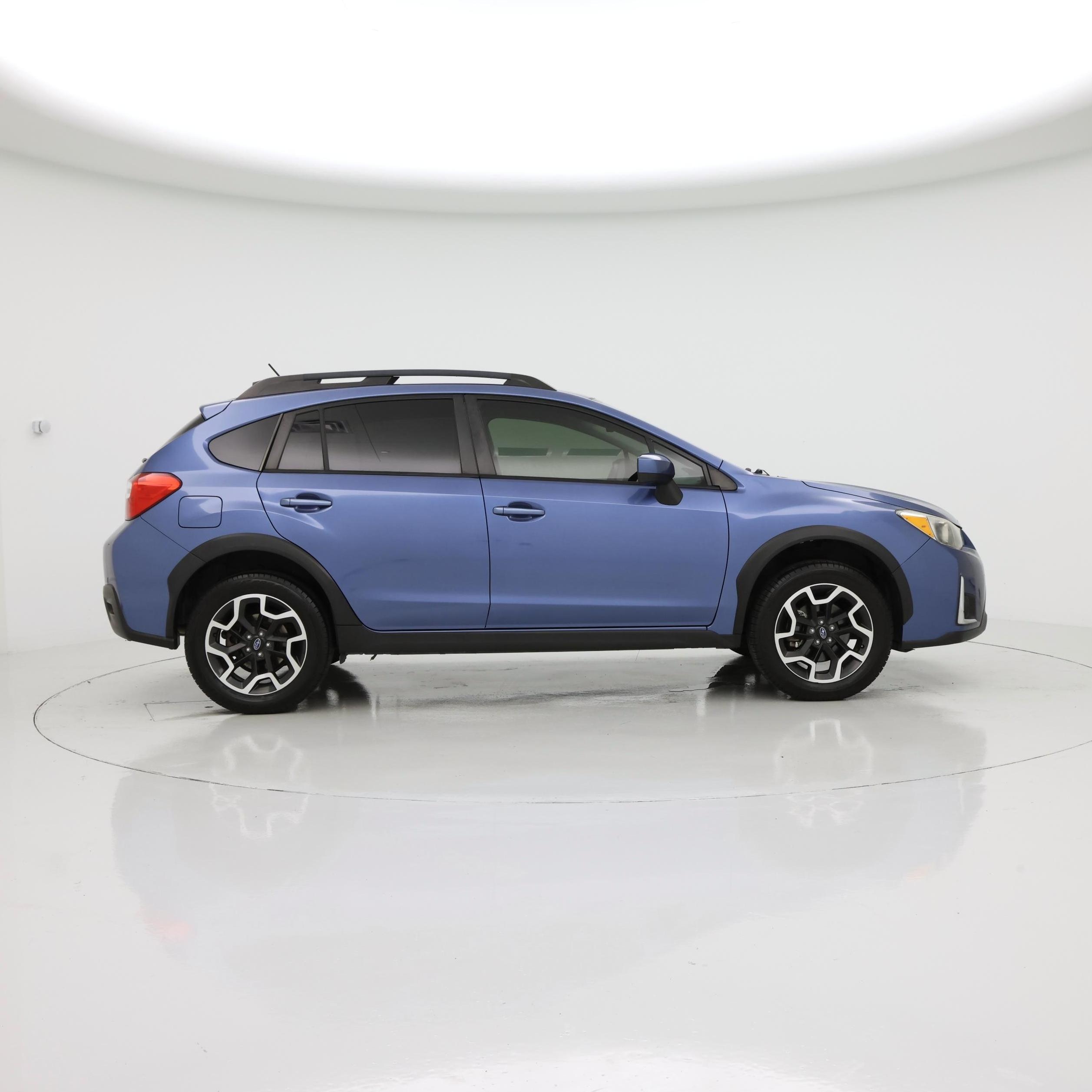 Thumbnail: 2017 Subaru Crosstrek - 7