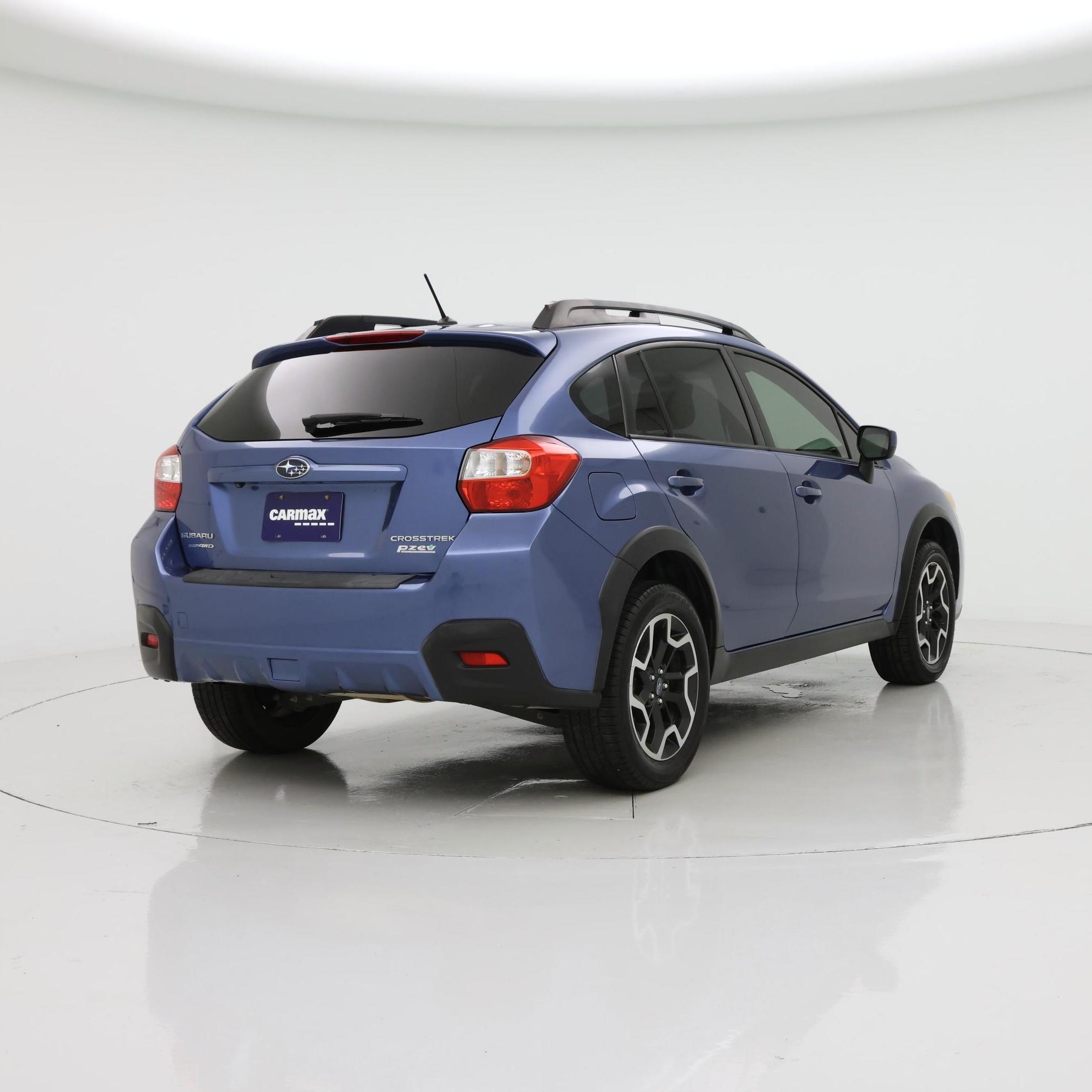 Thumbnail: 2017 Subaru Crosstrek - 8