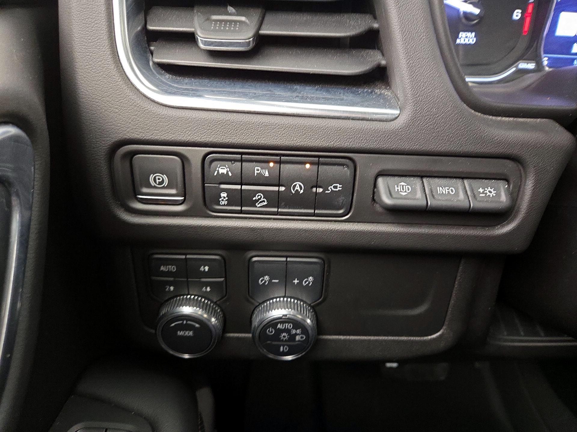 Thumbnail: 2021 GMC Yukon XL - 13