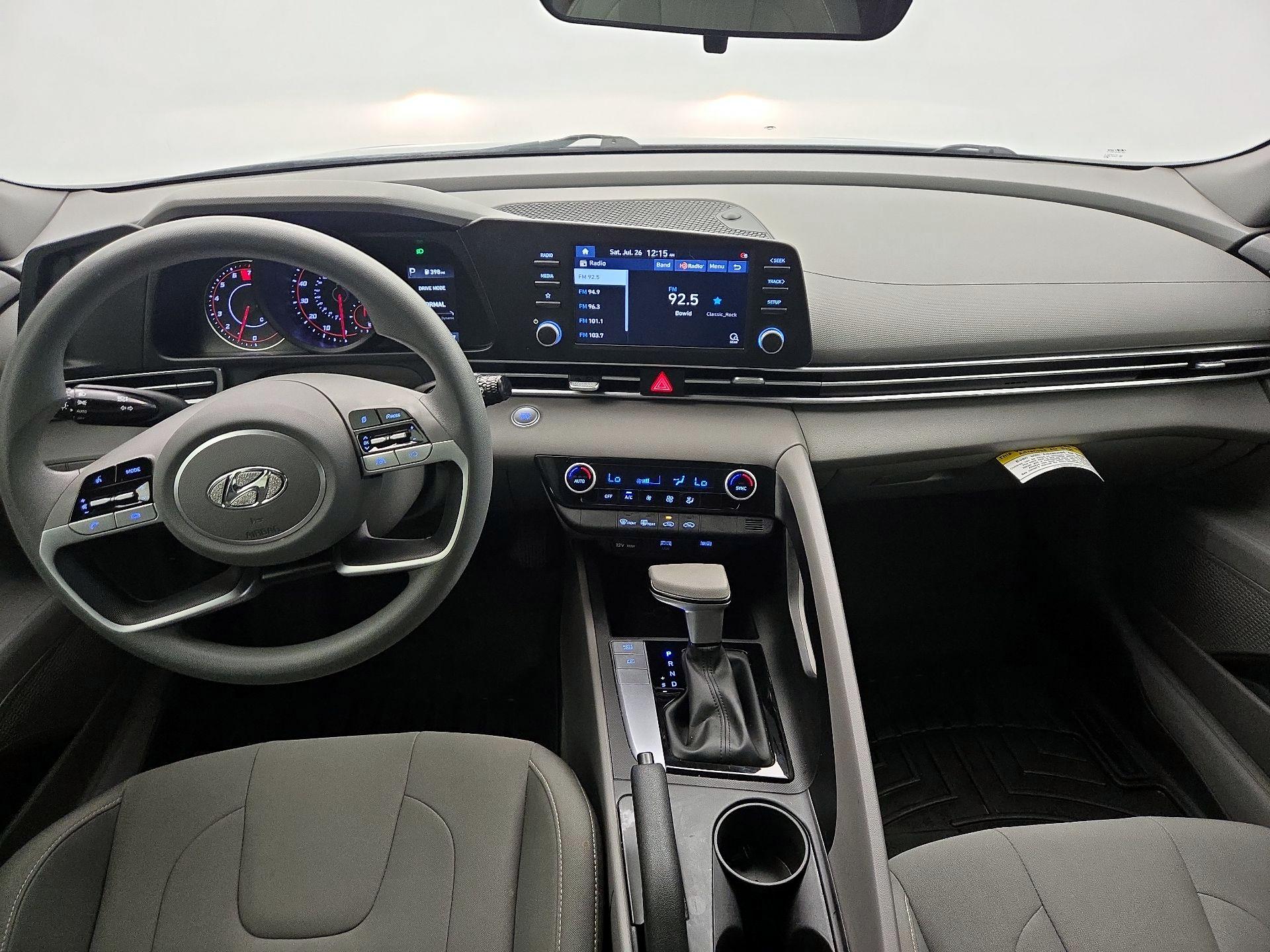 Thumbnail: 2022 Hyundai Elantra - 9