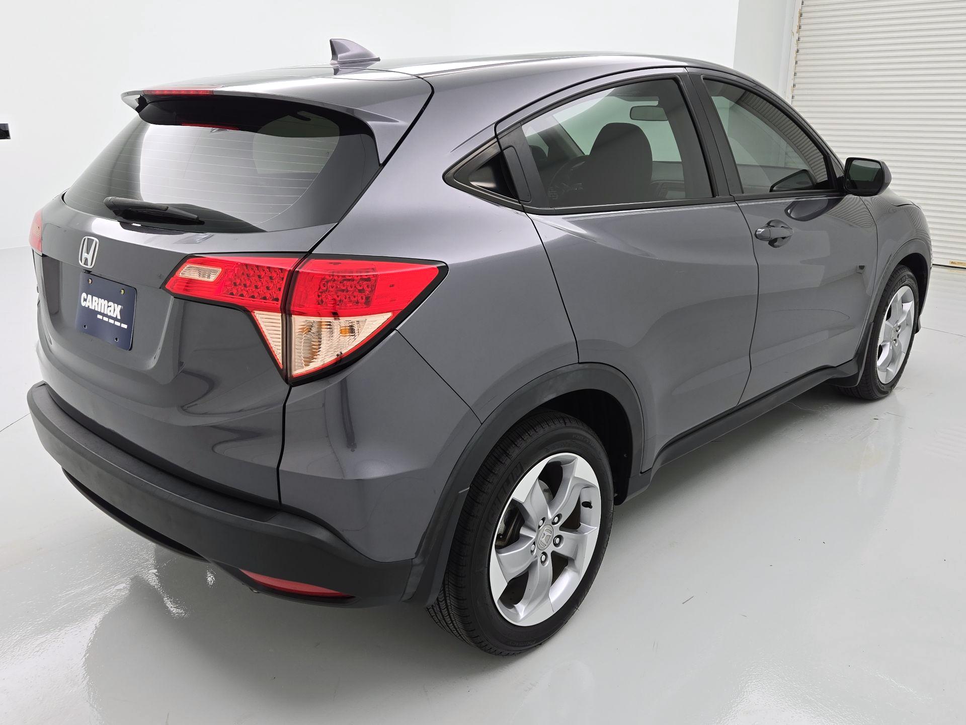 Thumbnail: 2017 Honda HR-V - 5