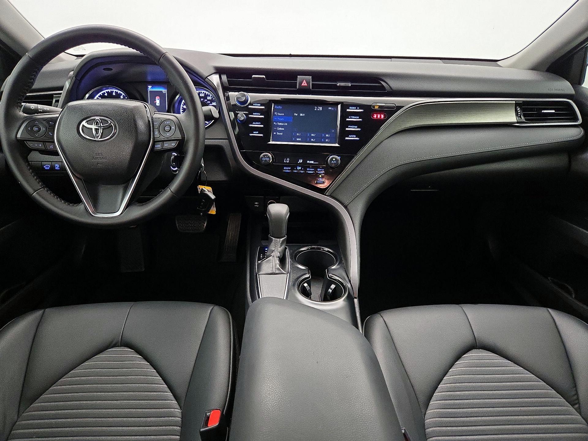 Thumbnail: 2019 Toyota Camry - 9