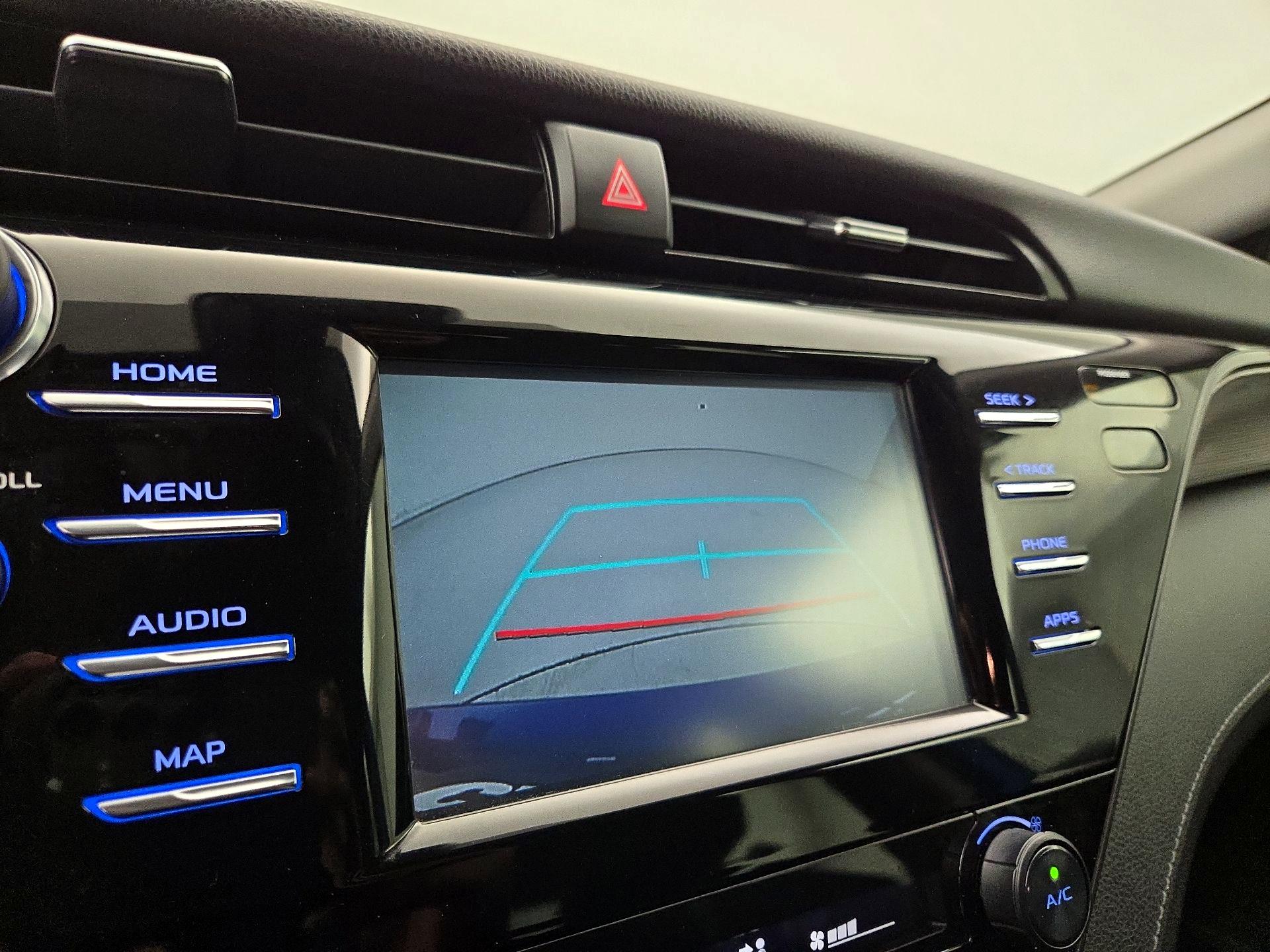 Thumbnail: 2019 Toyota Camry - 14
