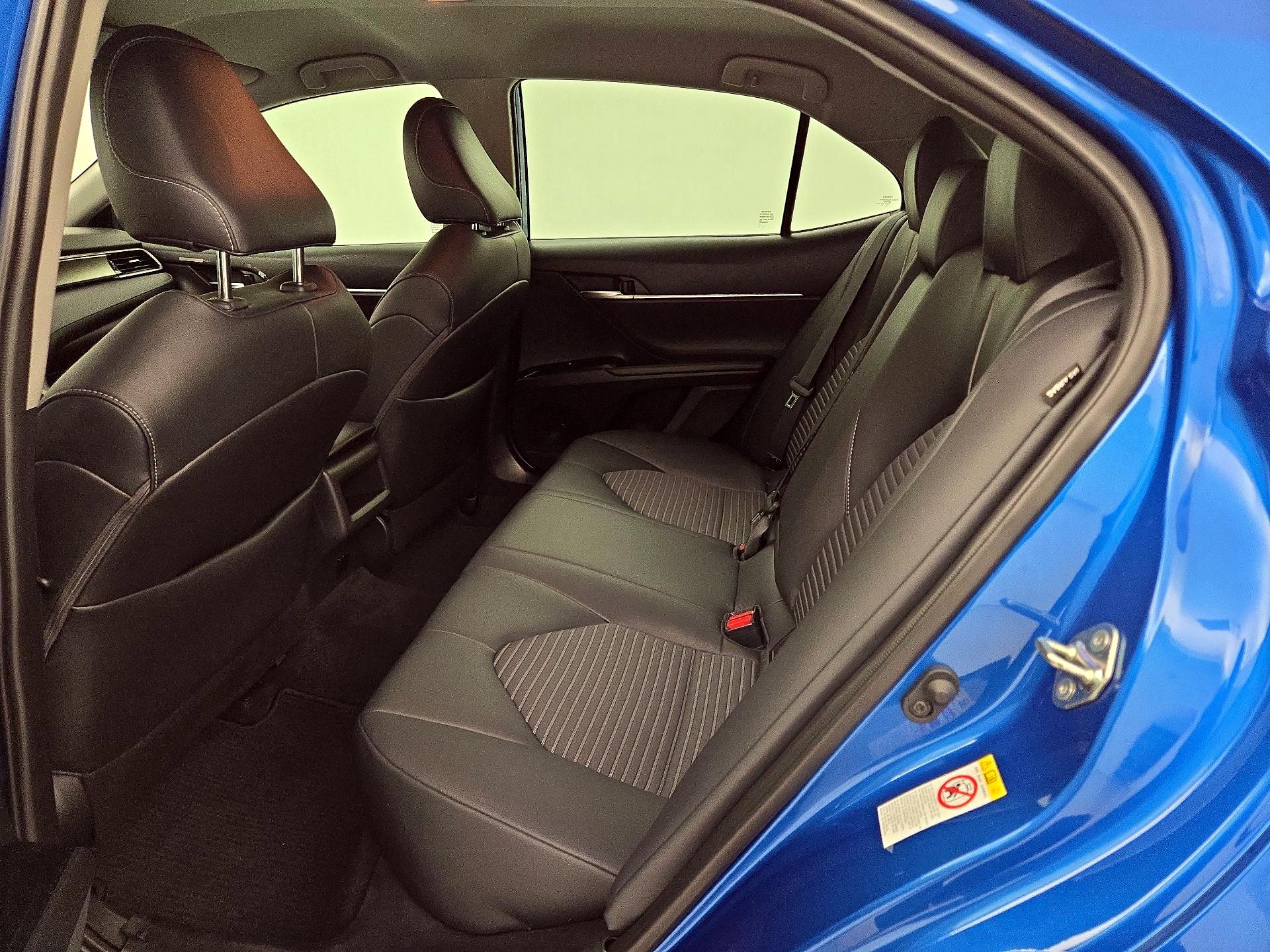 Thumbnail: 2019 Toyota Camry - 19