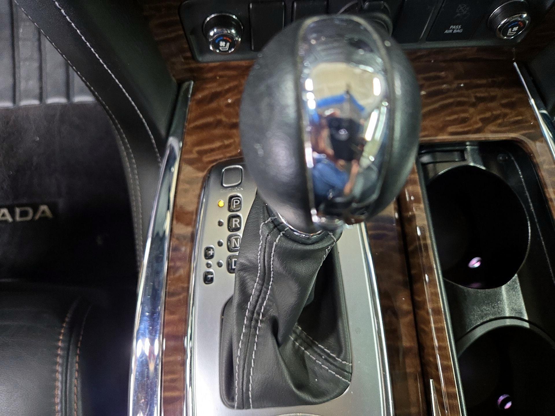 Thumbnail: 2017 Nissan Armada - 18