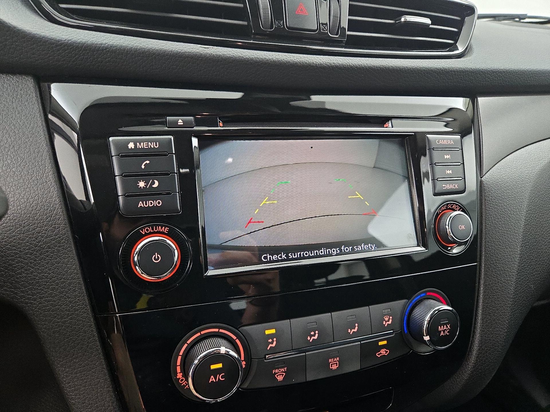 Thumbnail: 2021 Nissan Rogue Sport - 14