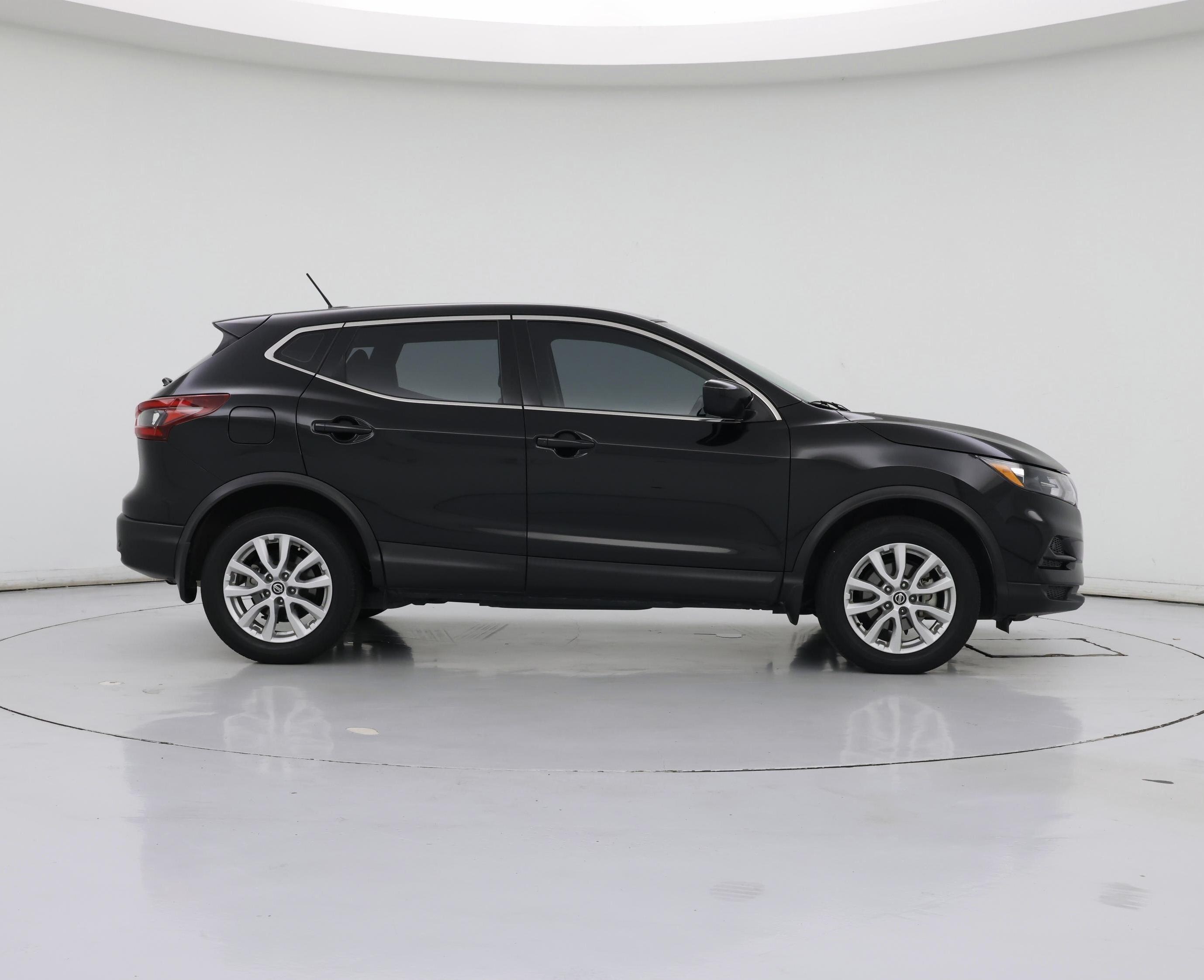 Thumbnail: 2021 Nissan Rogue Sport - 7
