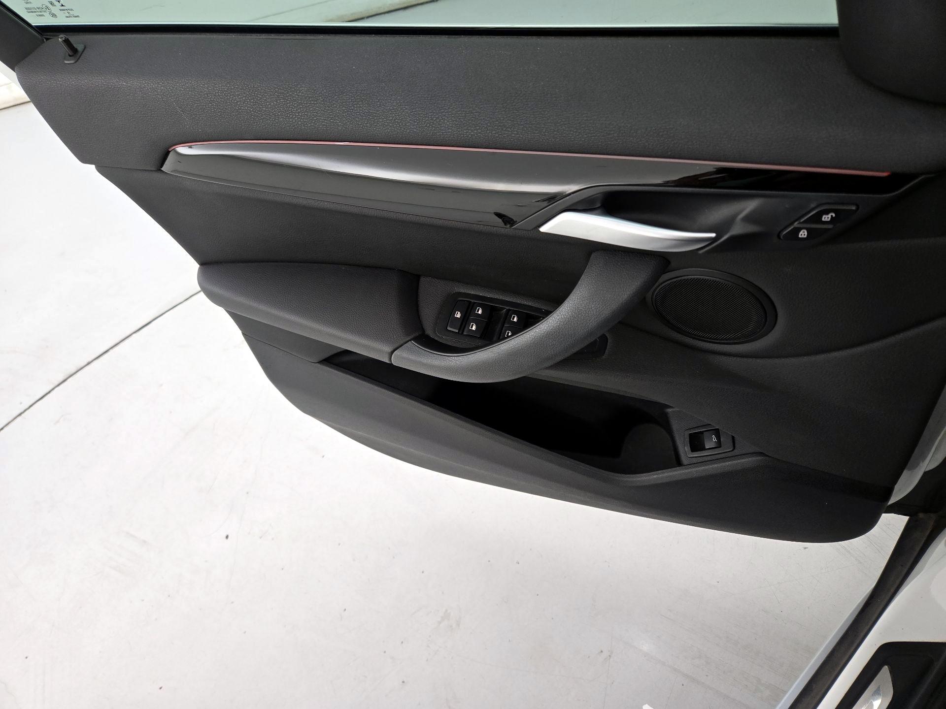 Thumbnail: 2019 BMW X1 - 12