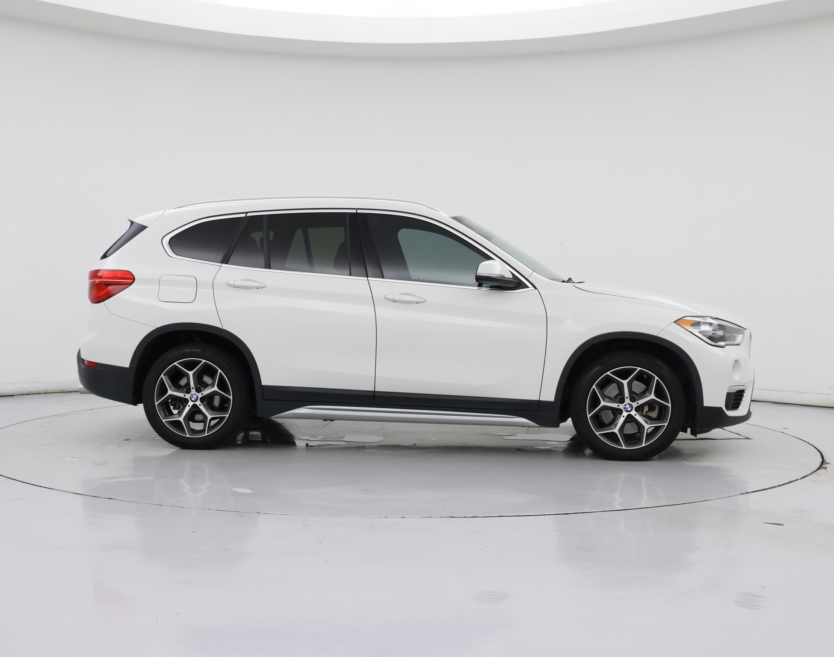 Thumbnail: 2019 BMW X1 - 7