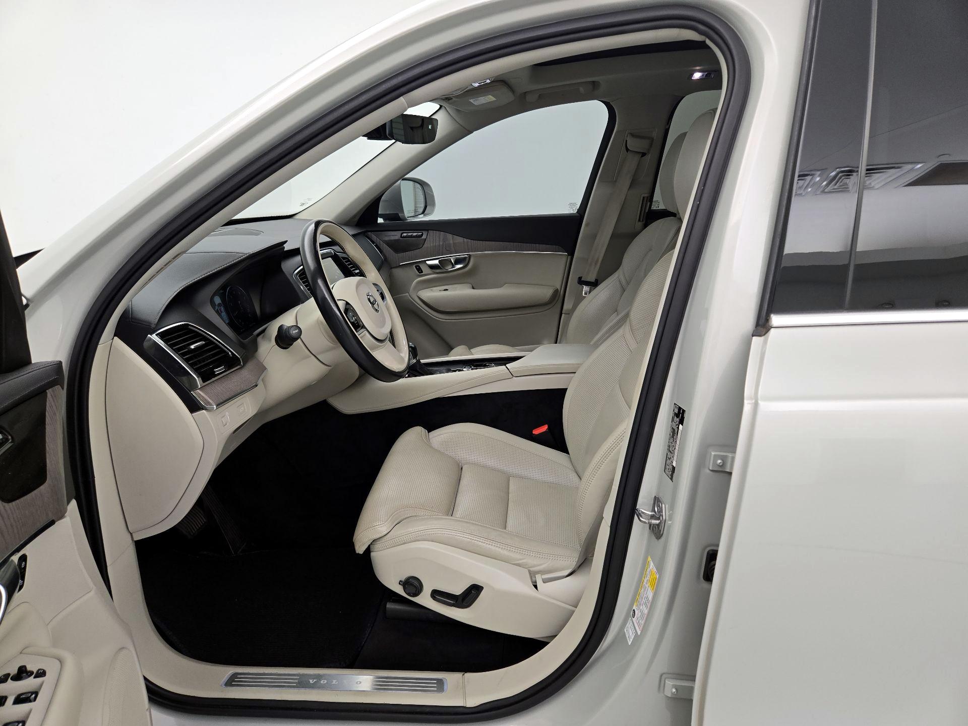 Thumbnail: 2021 Volvo XC90 - 11