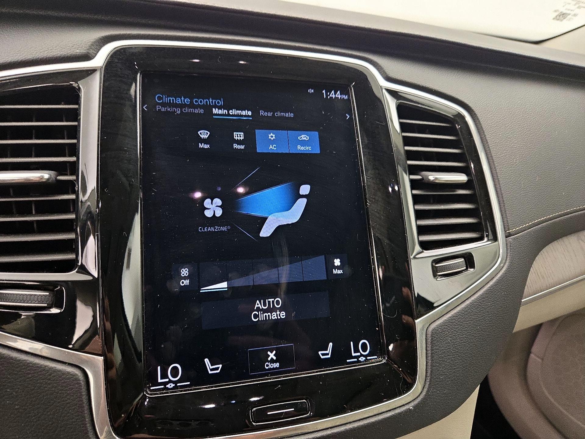 Thumbnail: 2021 Volvo XC90 - 17