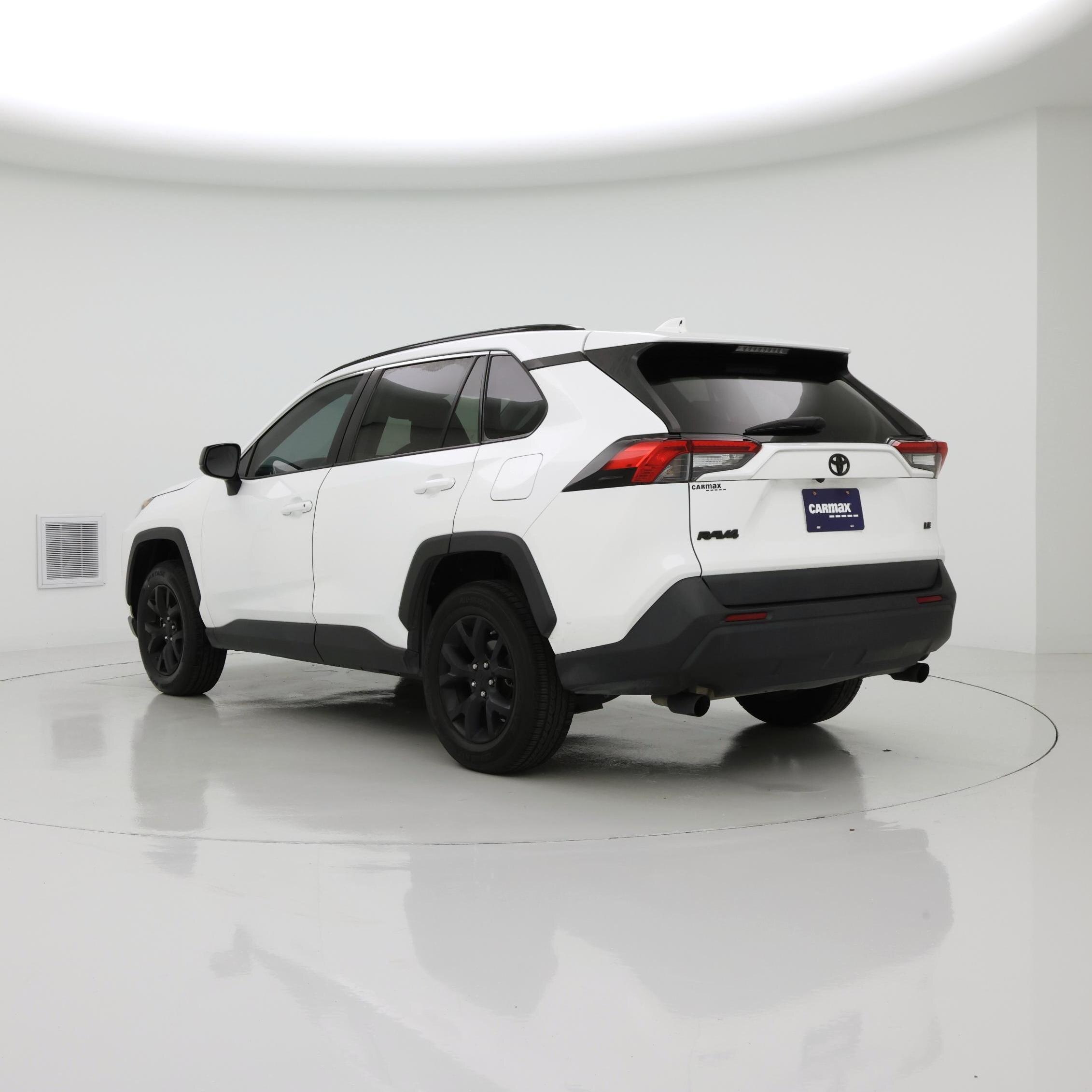 Thumbnail: 2021 Toyota RAV4 - 2