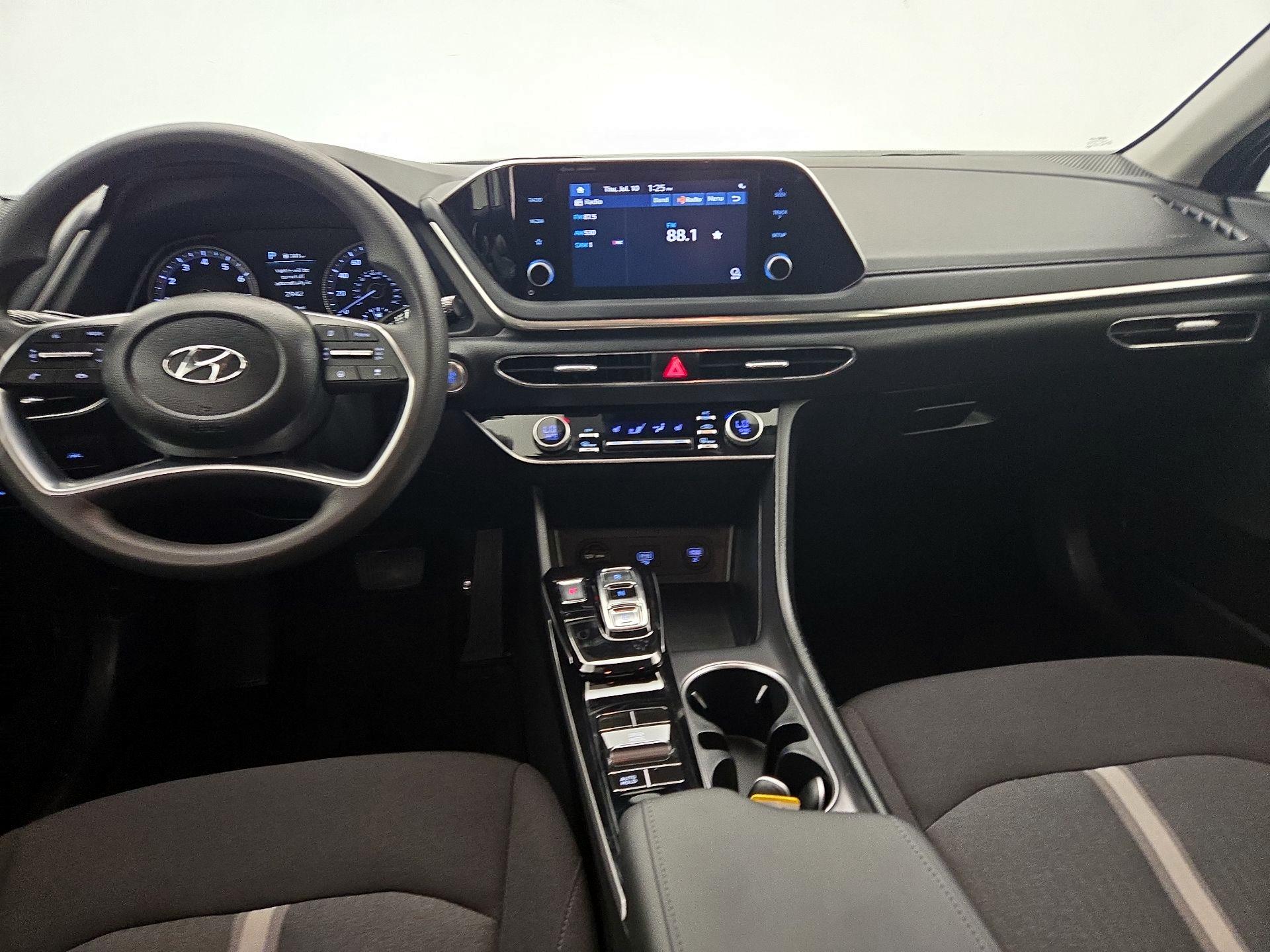 Thumbnail: 2022 Hyundai Sonata - 9