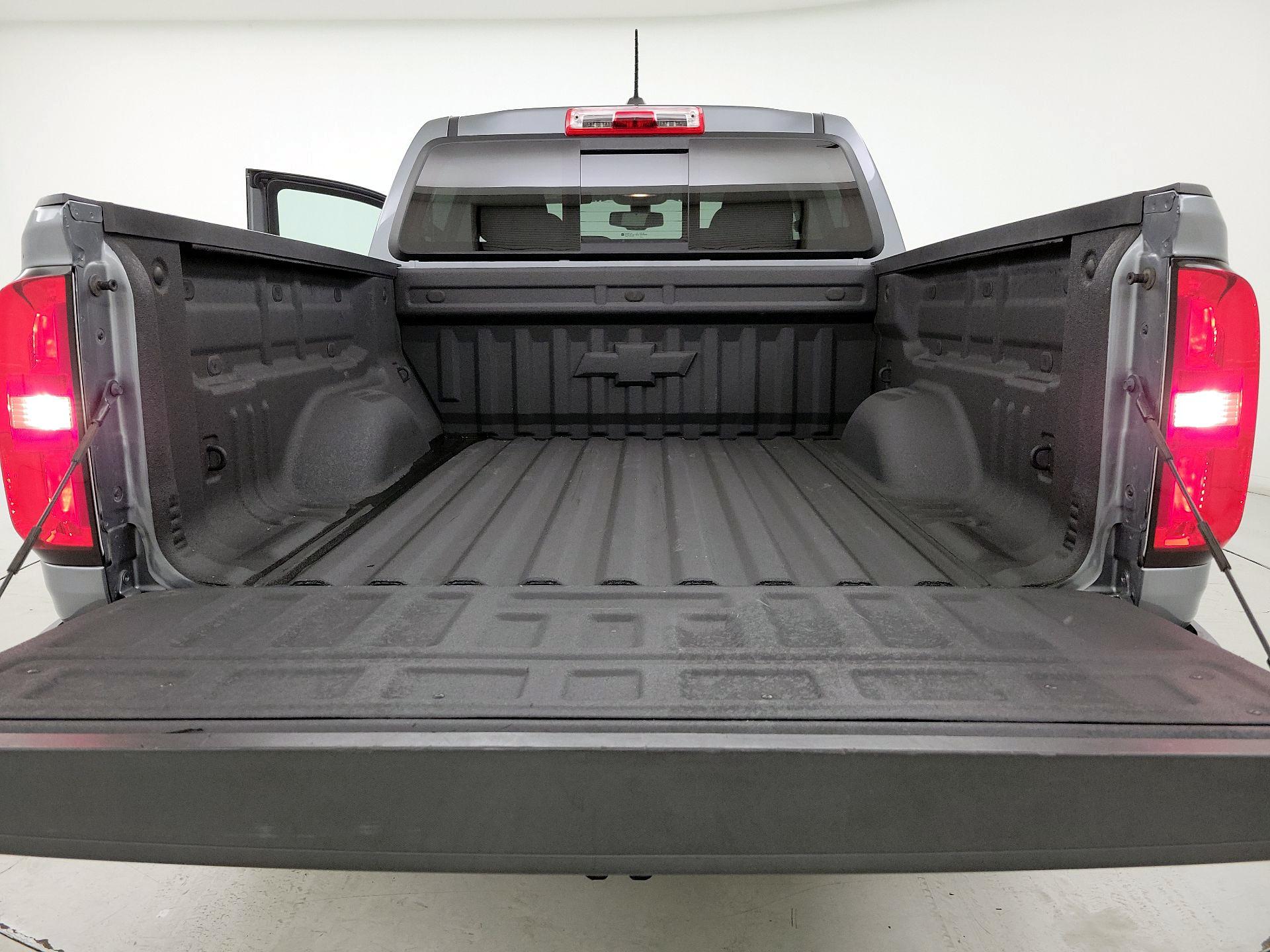 Thumbnail: 2021 Chevrolet Colorado - 20
