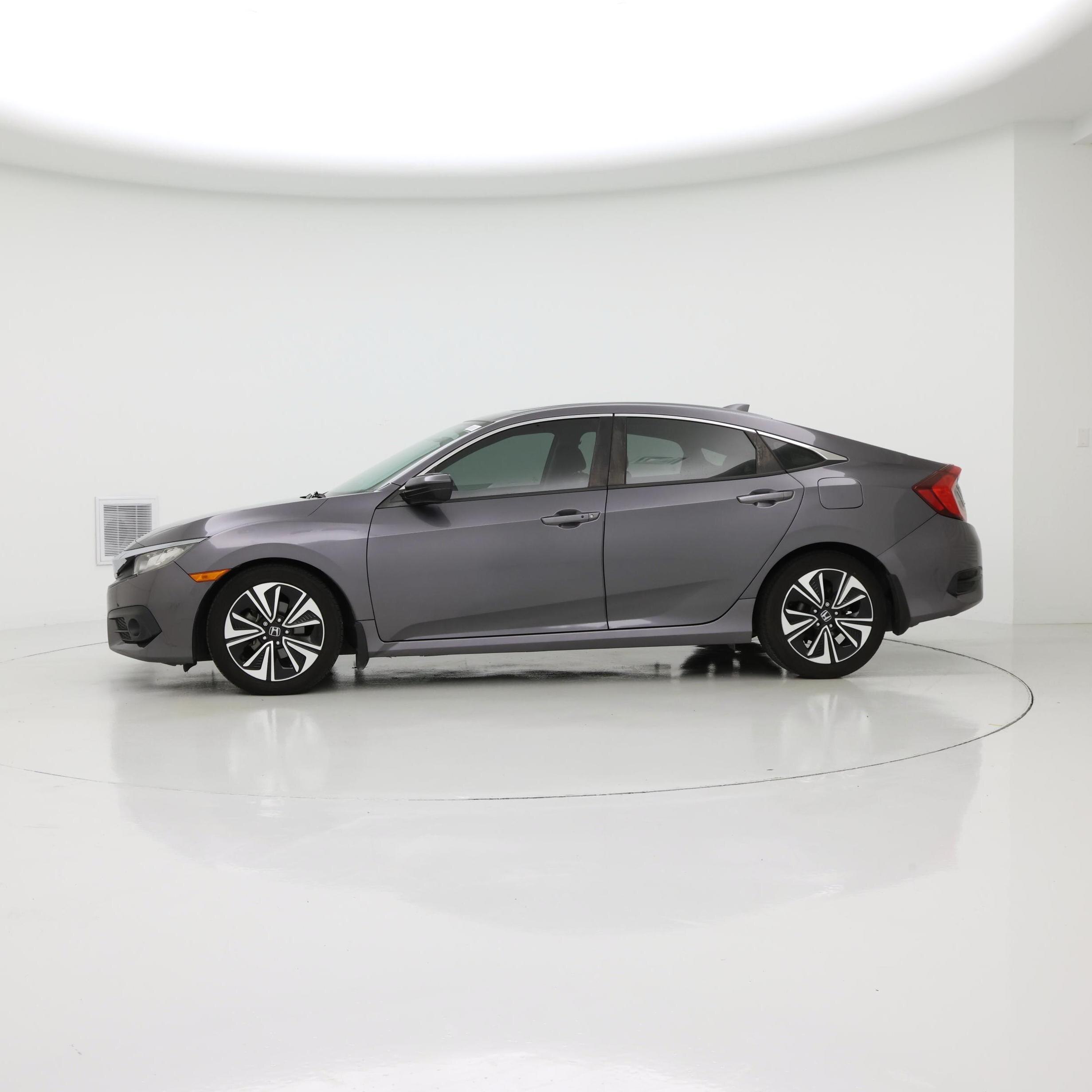 Thumbnail: 2016 Honda Civic - 3