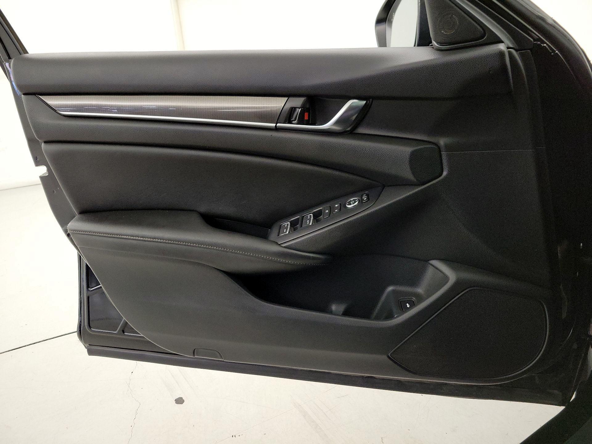 Thumbnail: 2020 Honda Accord - 12