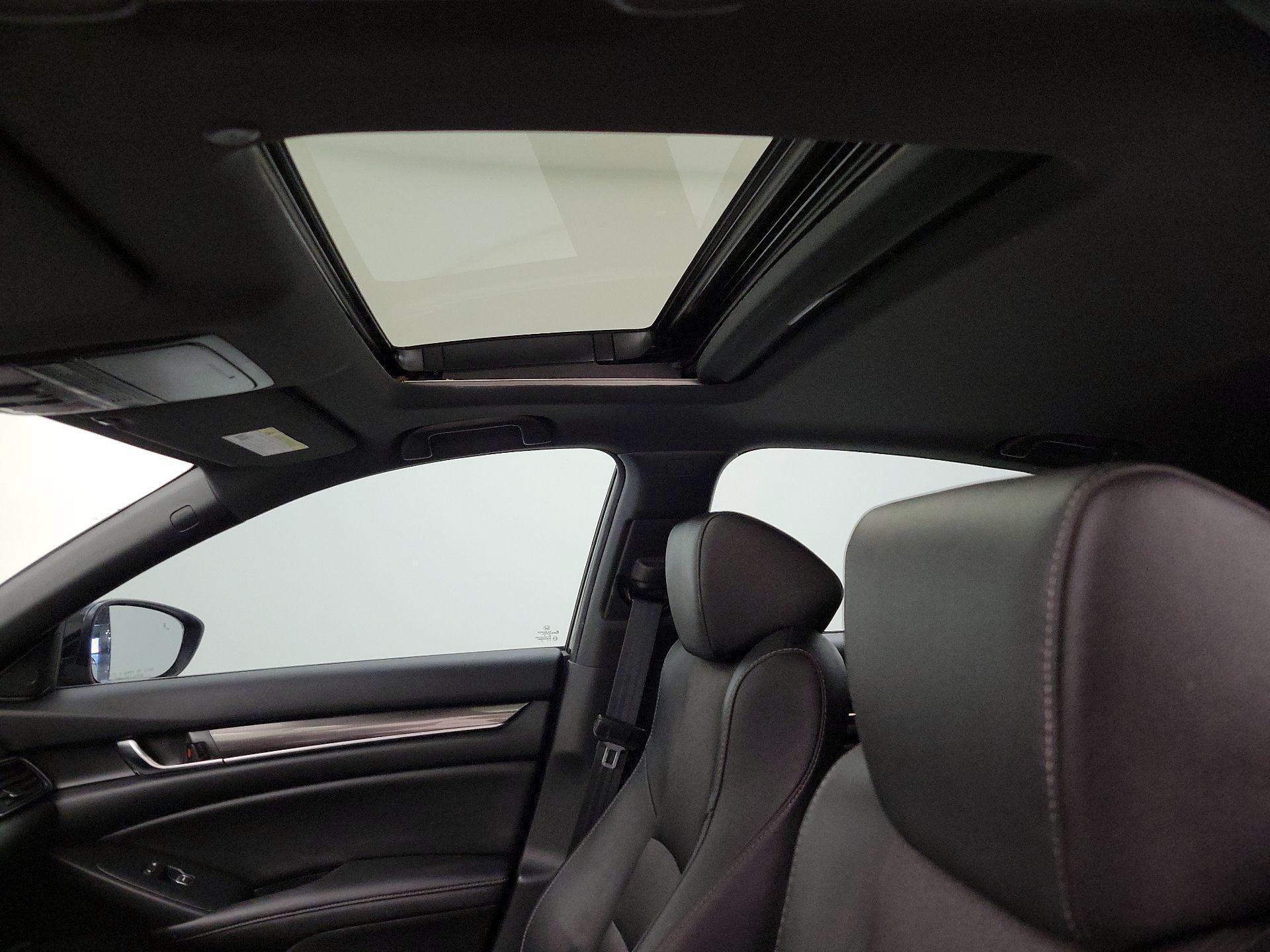Thumbnail: 2020 Honda Accord - 18