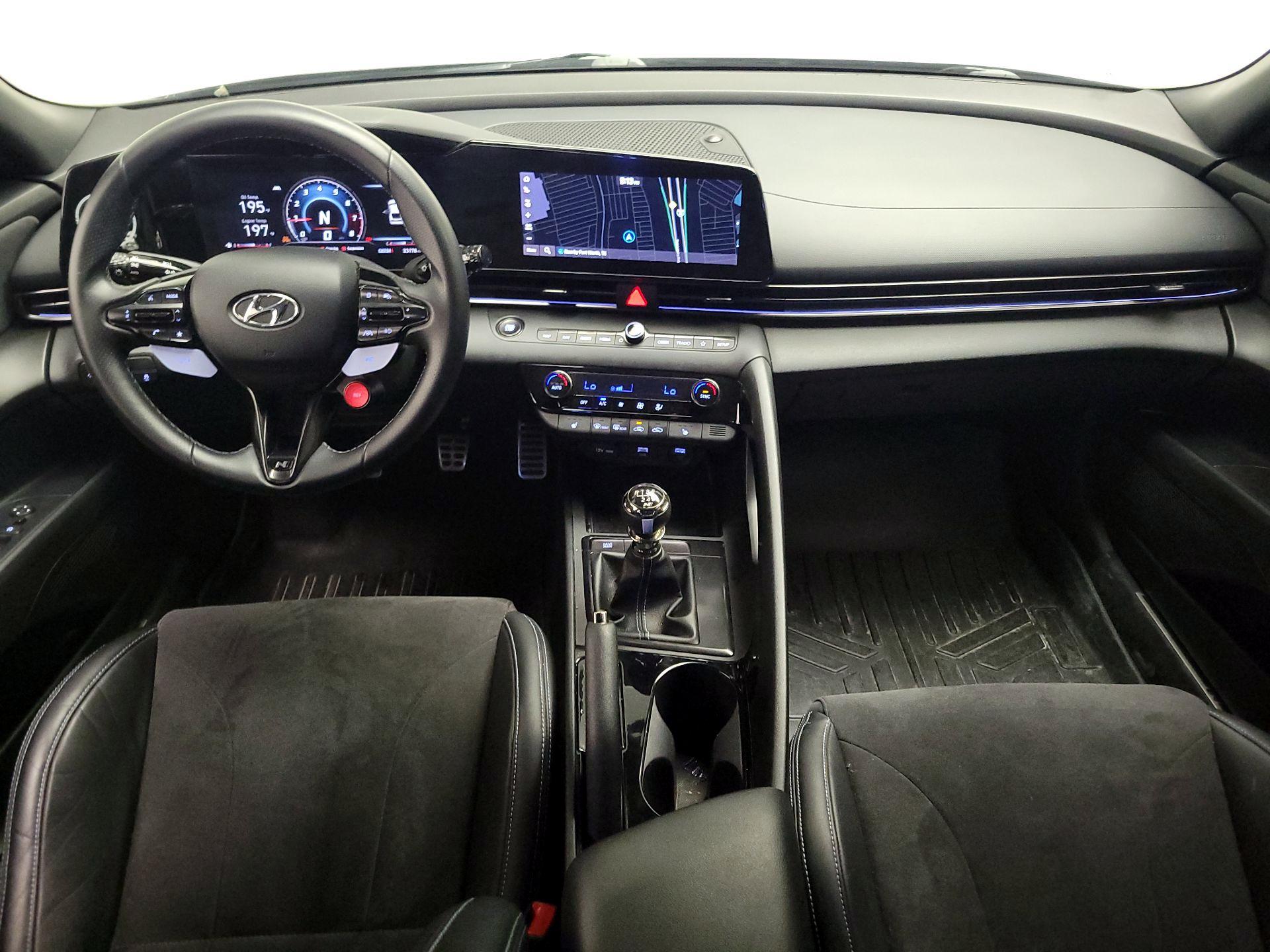 Thumbnail: 2022 Hyundai Elantra - 9