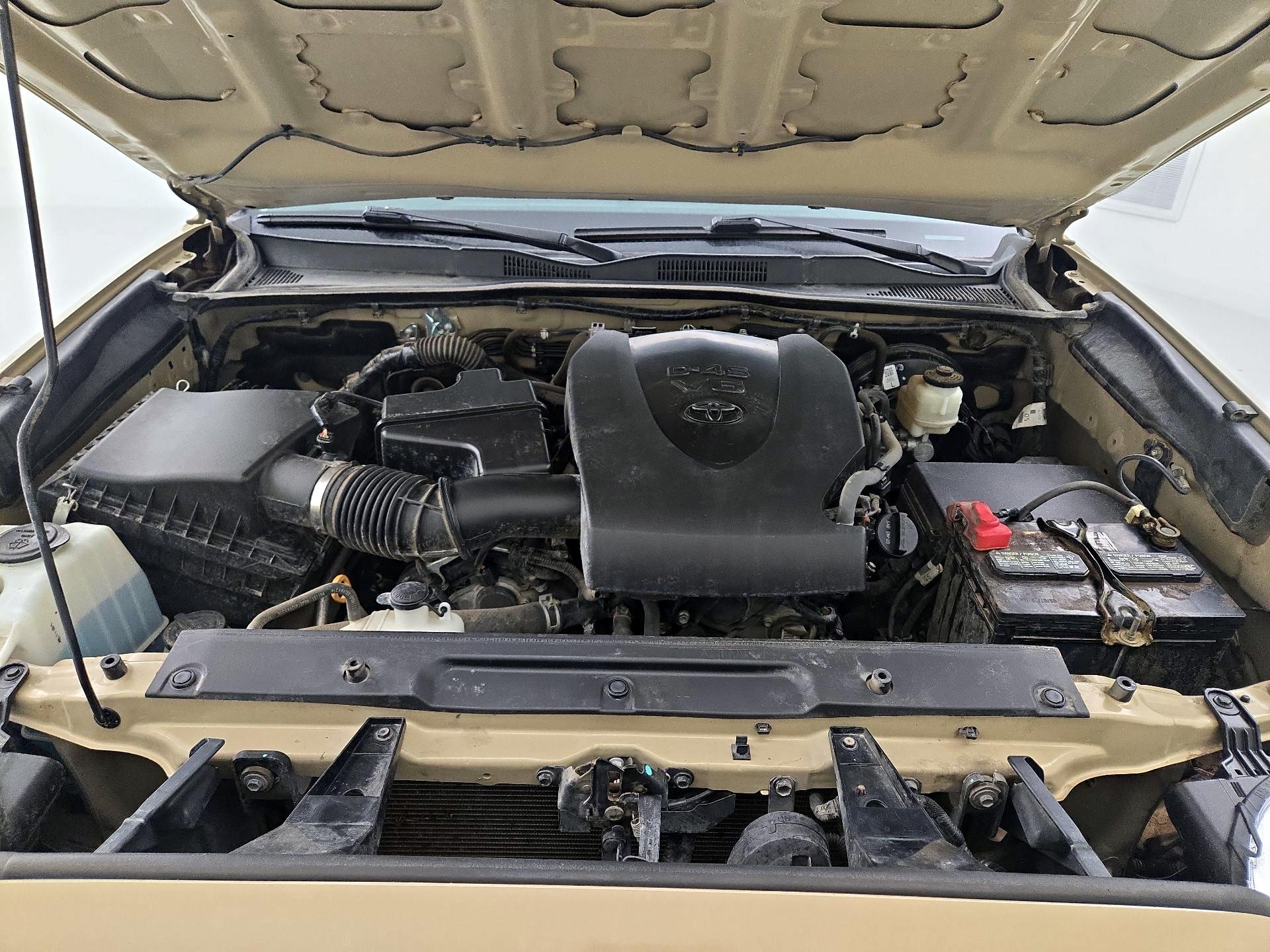 Thumbnail: 2020 Toyota Tacoma - 20