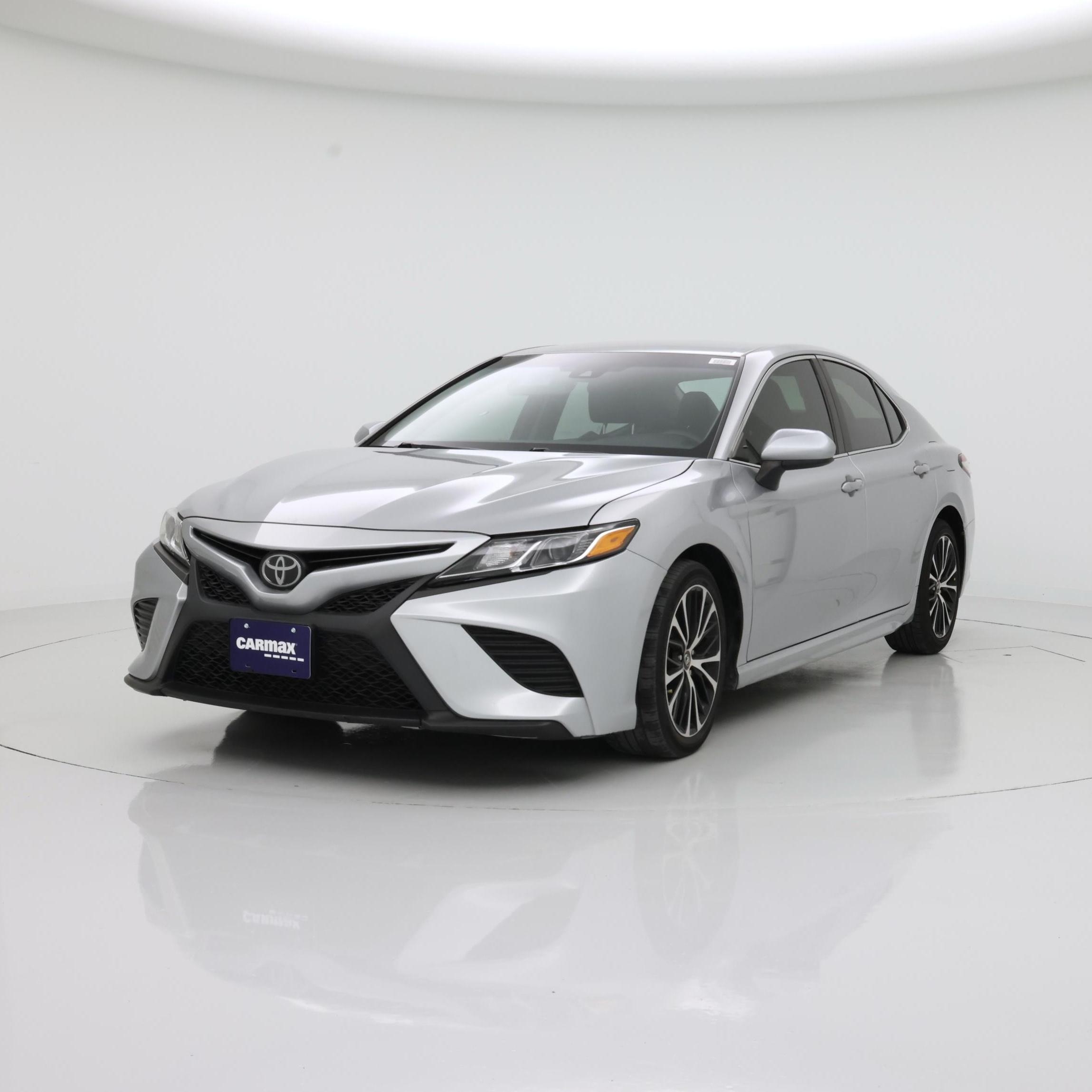 Thumbnail: 2018 Toyota Camry - 4