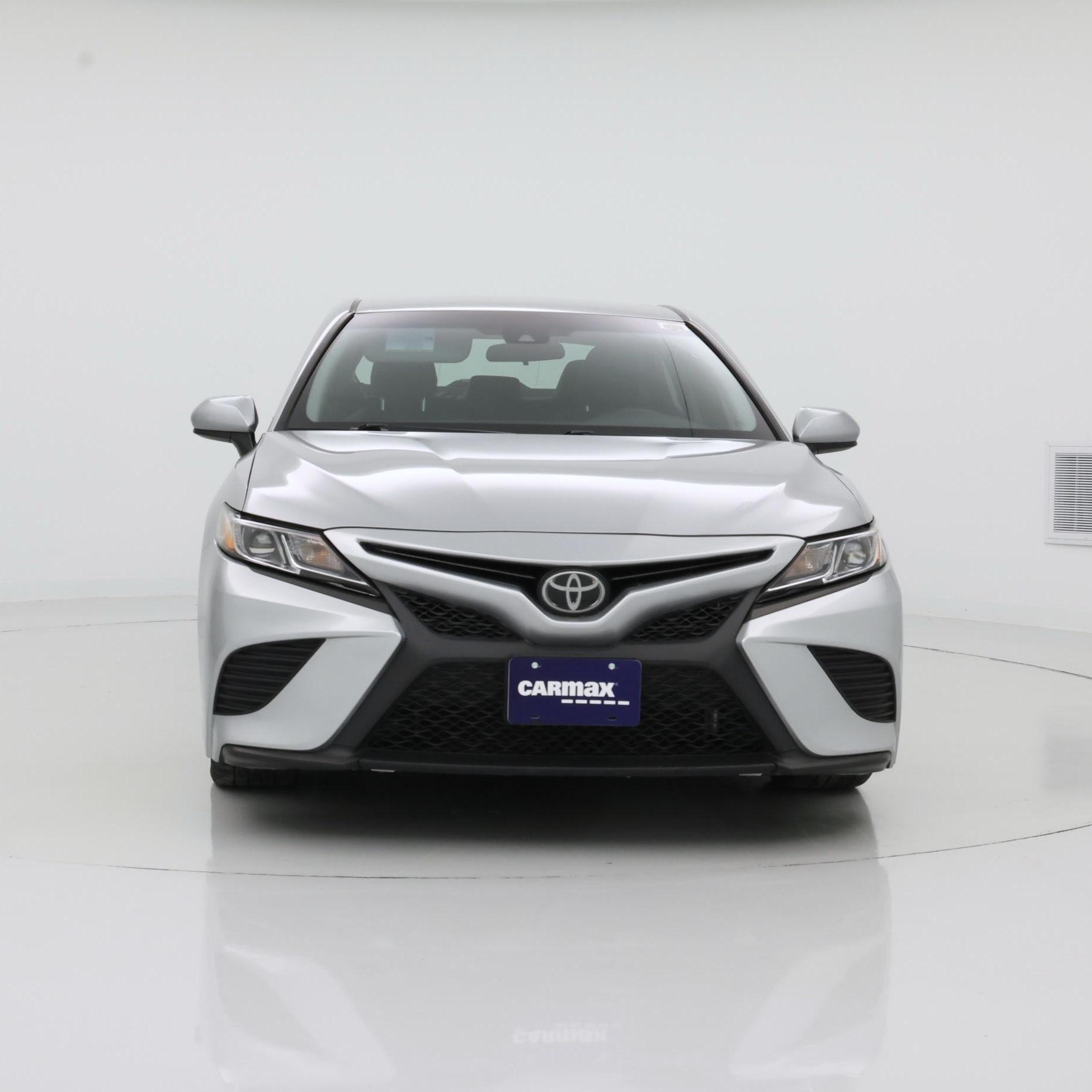 Thumbnail: 2018 Toyota Camry - 5