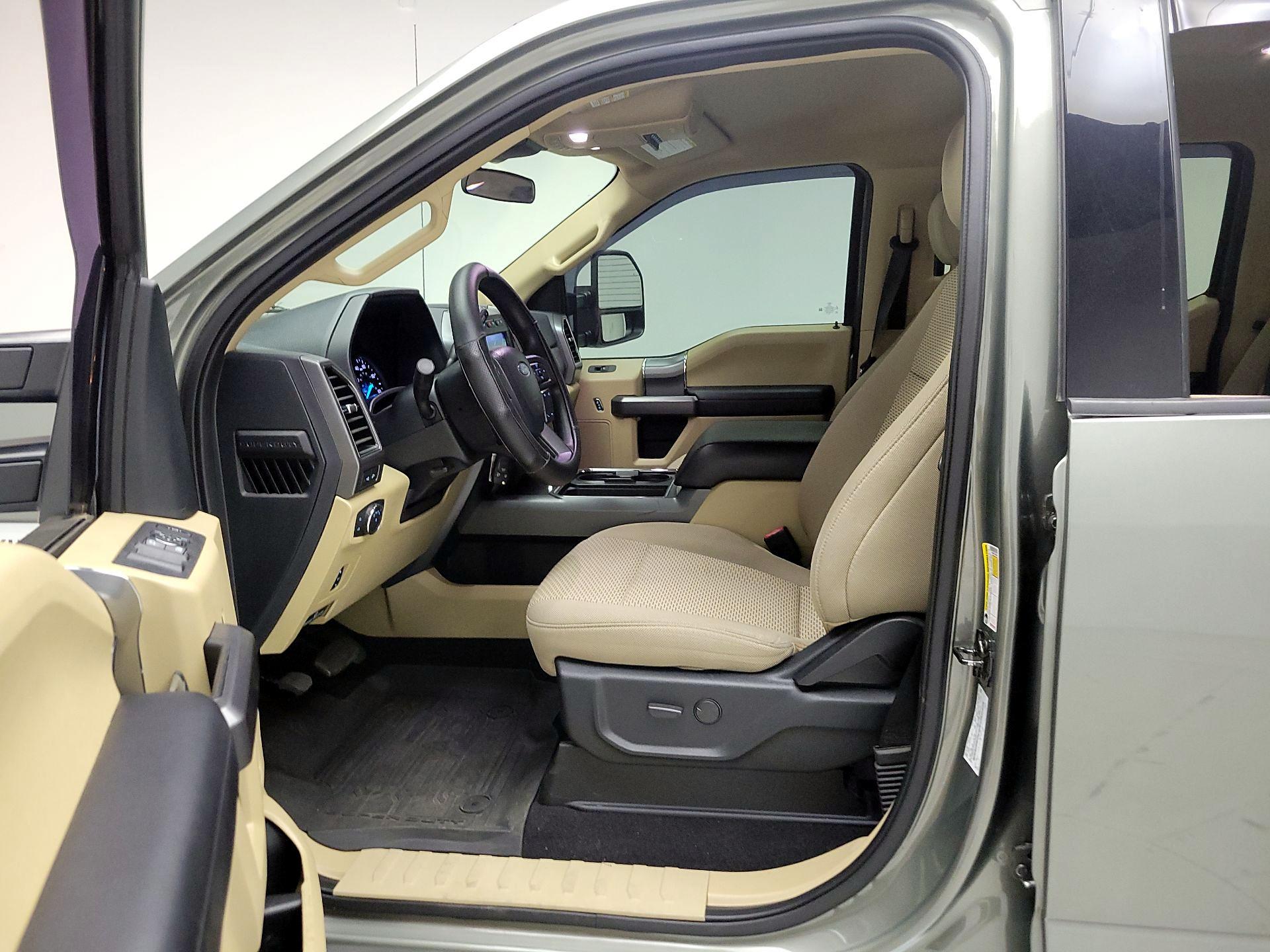 Thumbnail: 2020 Ford F-350 - 9