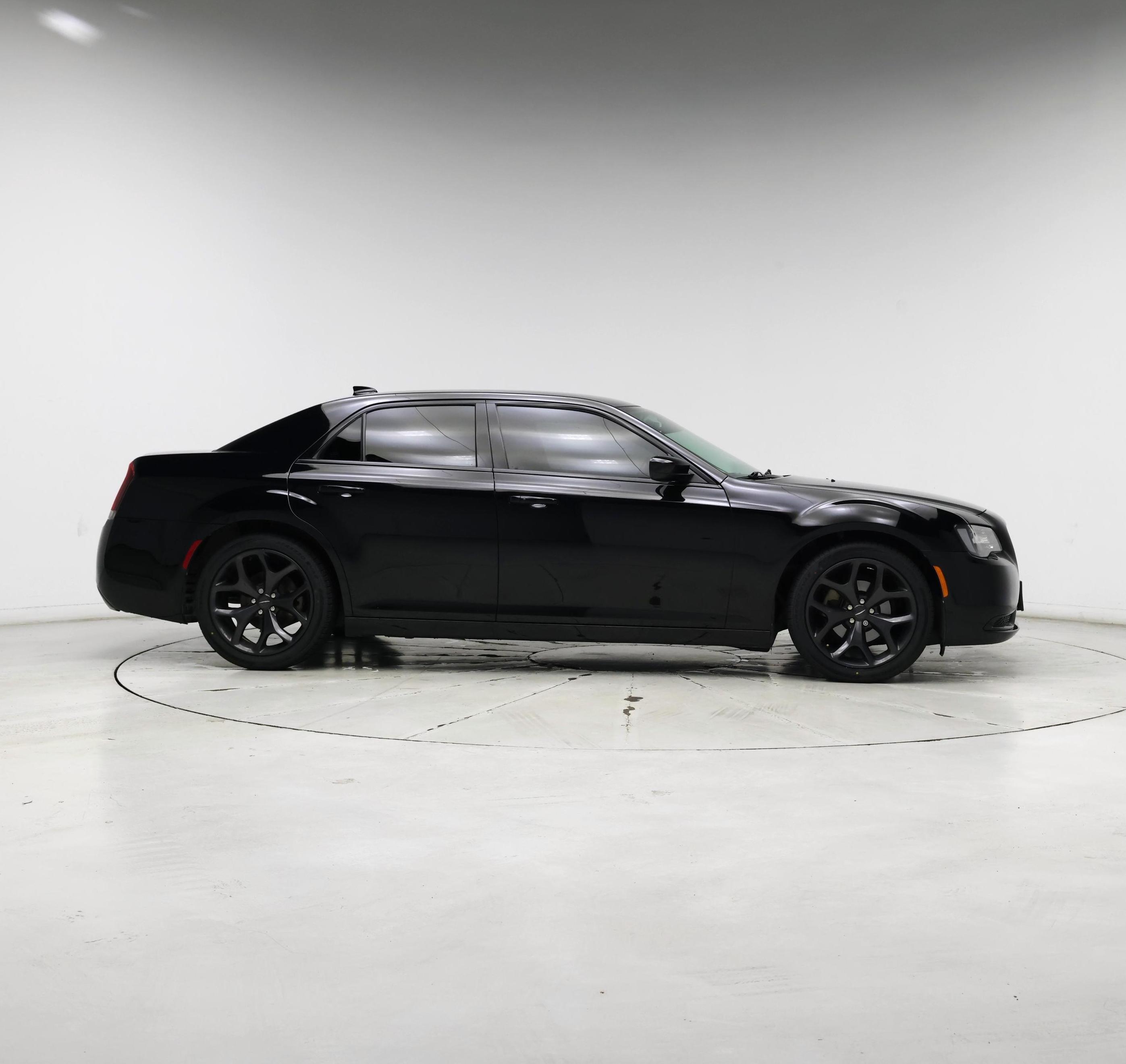 Thumbnail: 2021 Chrysler 300 - 7