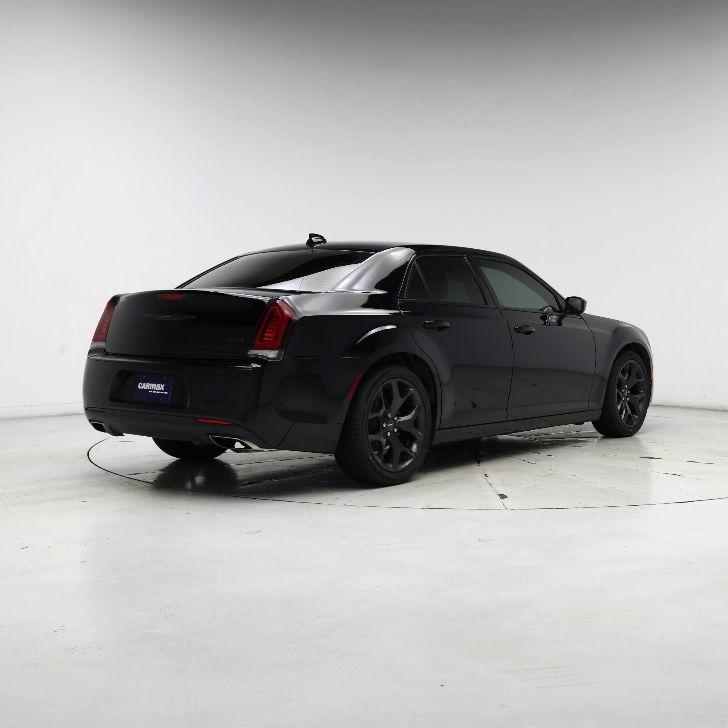 Thumbnail: 2021 Chrysler 300 - 8