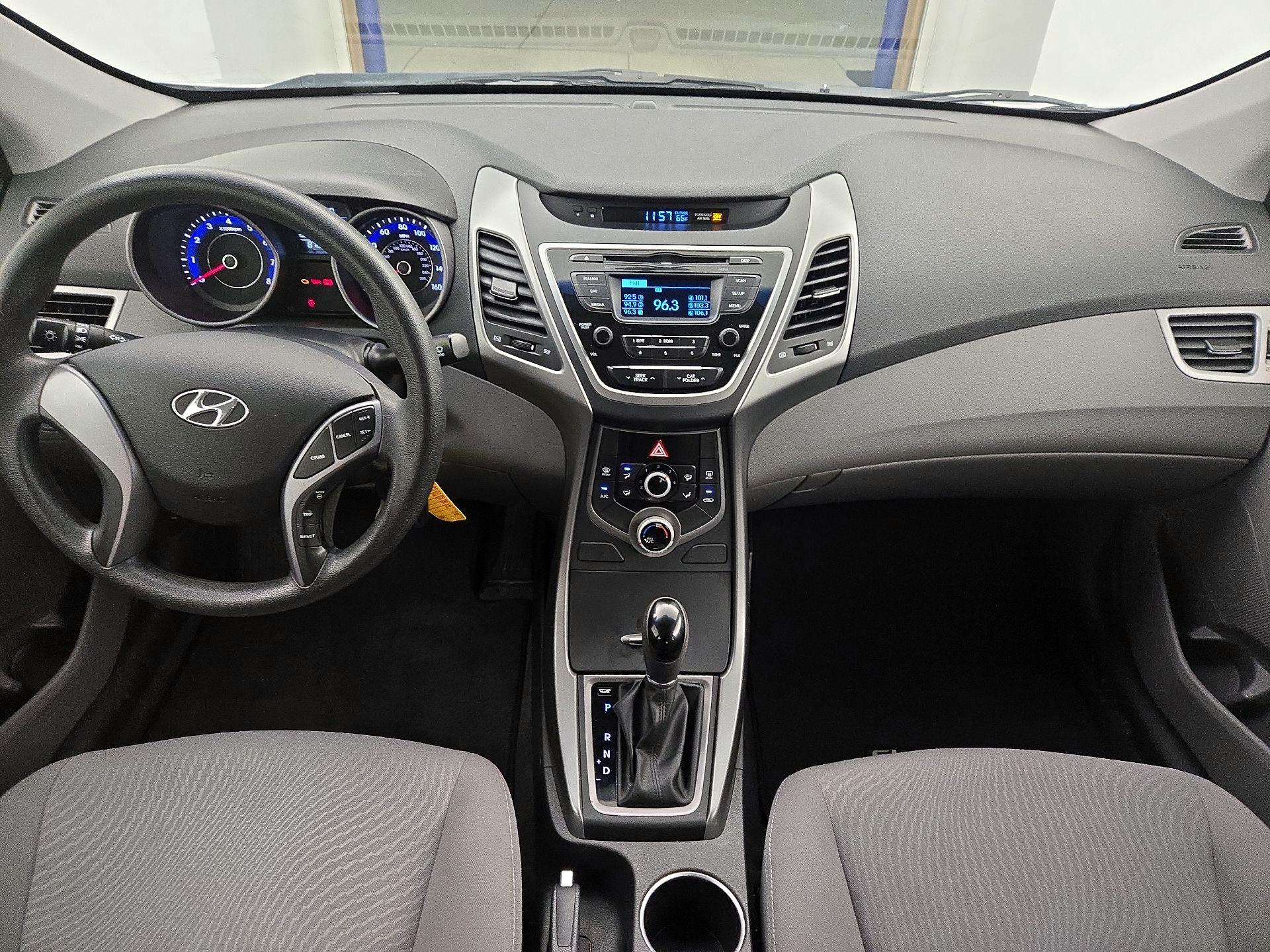 Thumbnail: 2015 Hyundai Elantra - 9