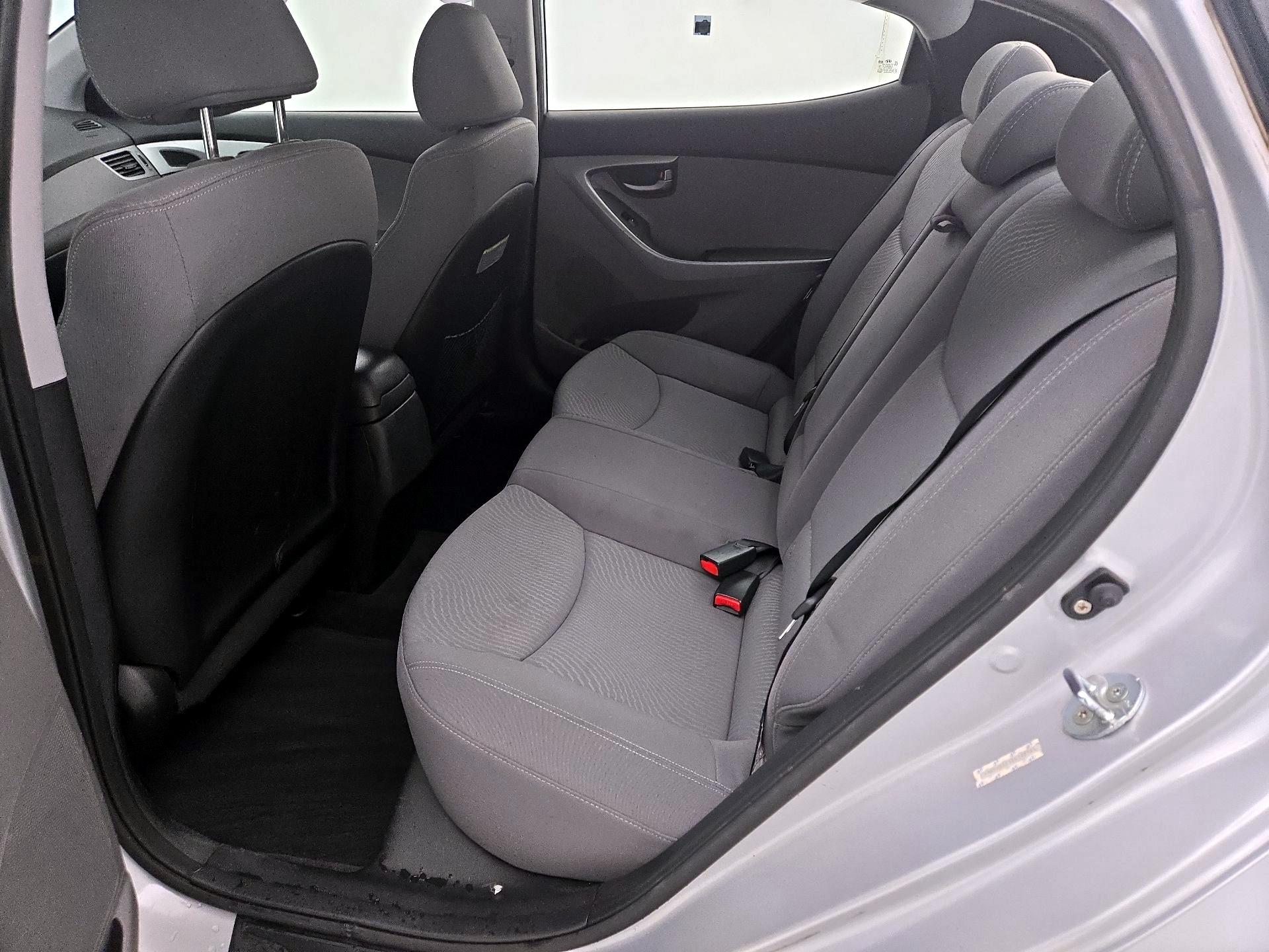 Thumbnail: 2015 Hyundai Elantra - 18