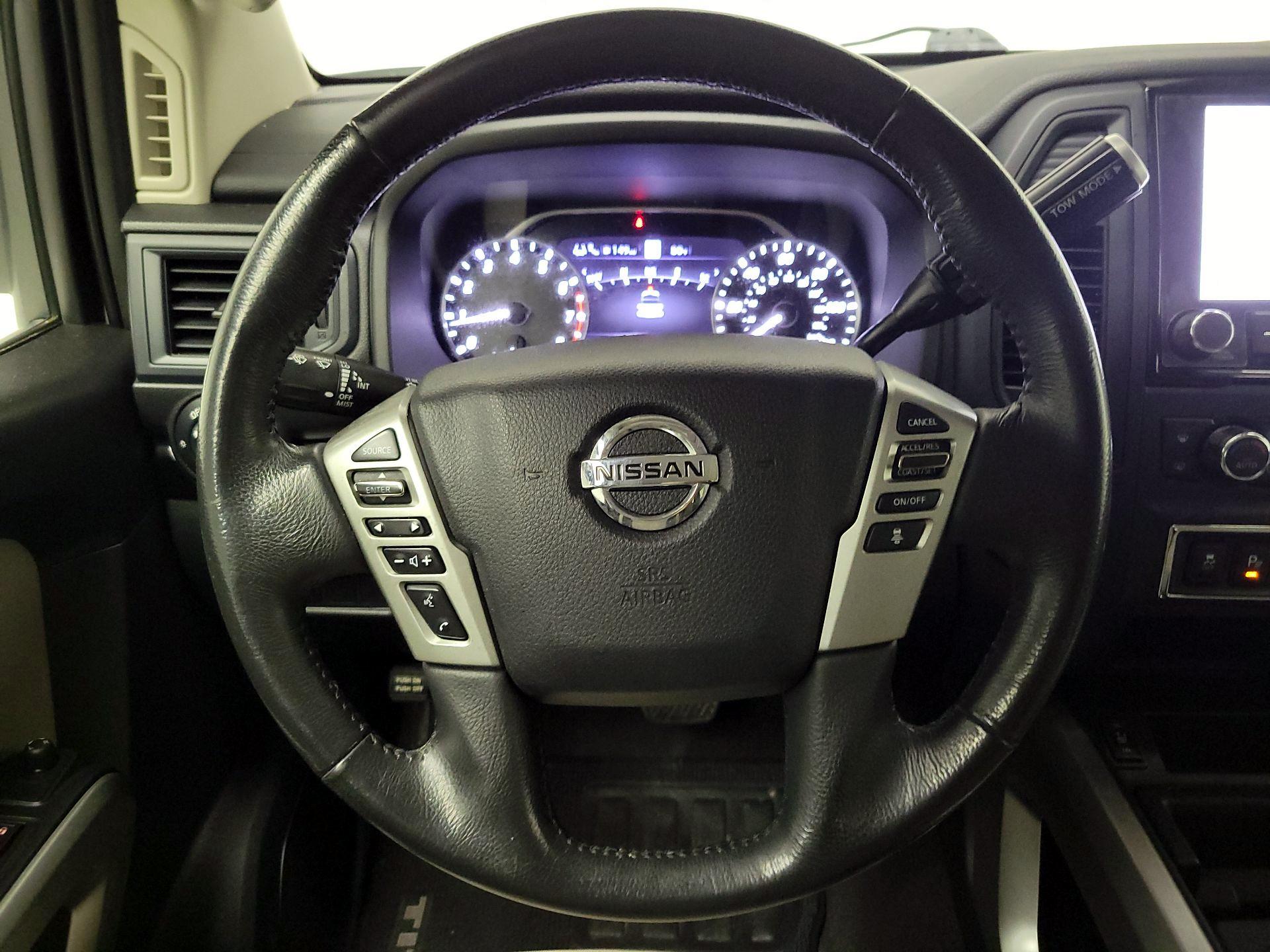 Thumbnail: 2022 Nissan Titan - 10