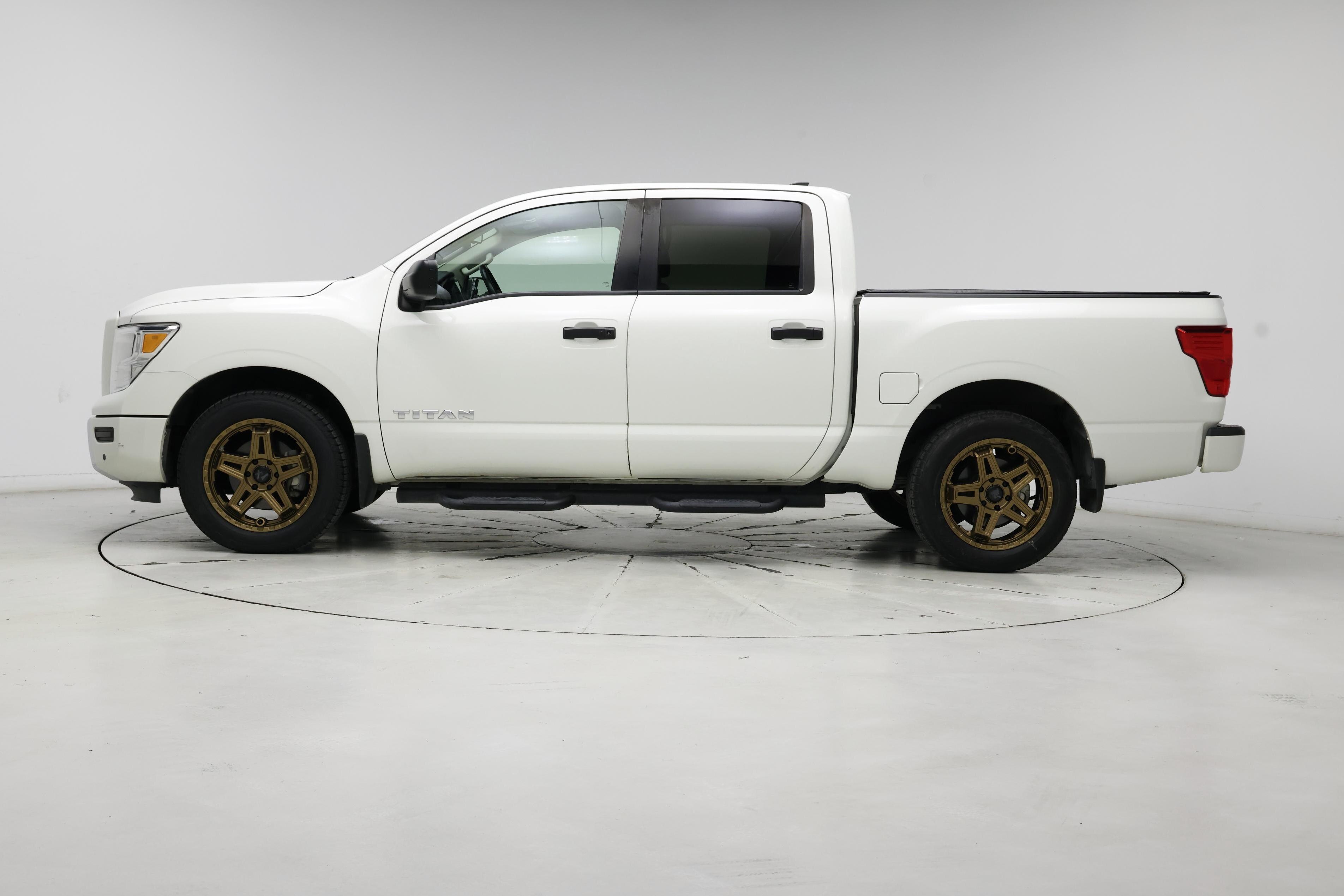Thumbnail: 2022 Nissan Titan - 3