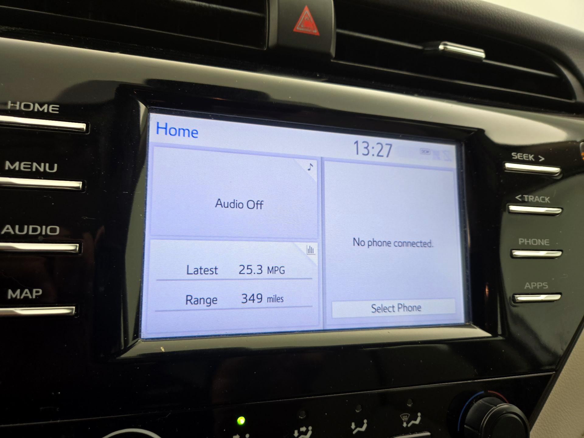 Thumbnail: 2019 Toyota Camry - 15