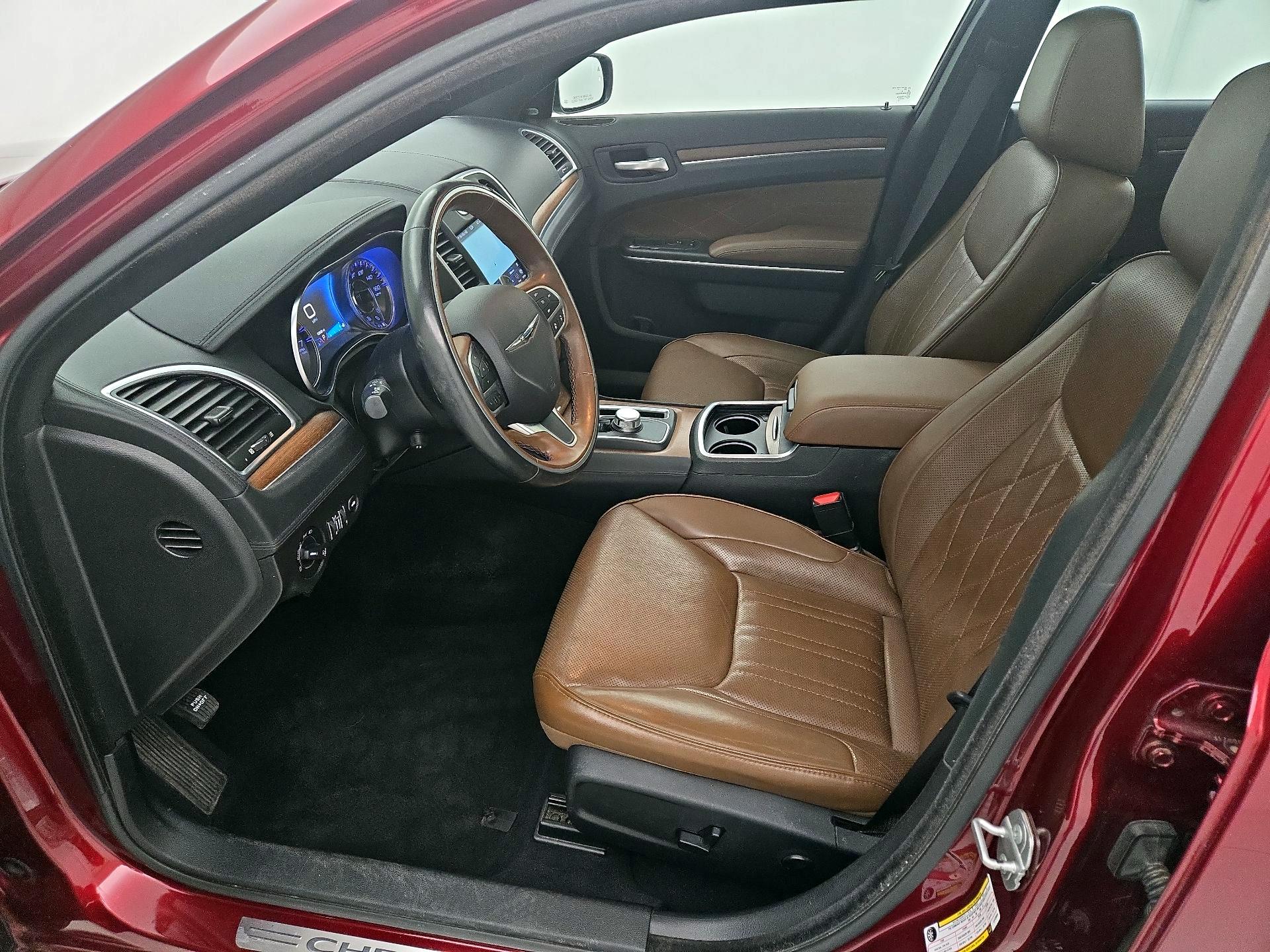 Thumbnail: 2020 Chrysler 300 - 11