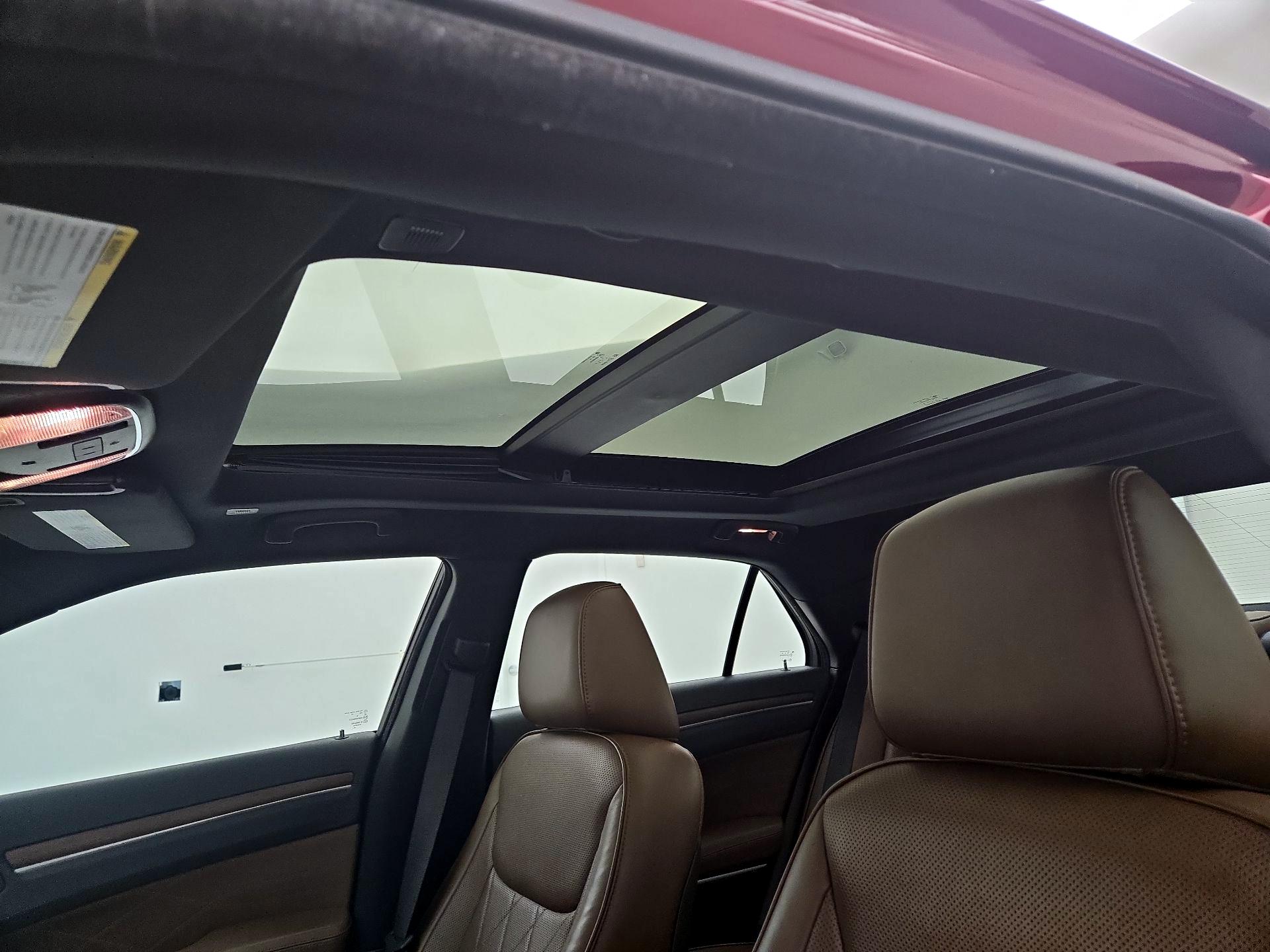 Thumbnail: 2020 Chrysler 300 - 20
