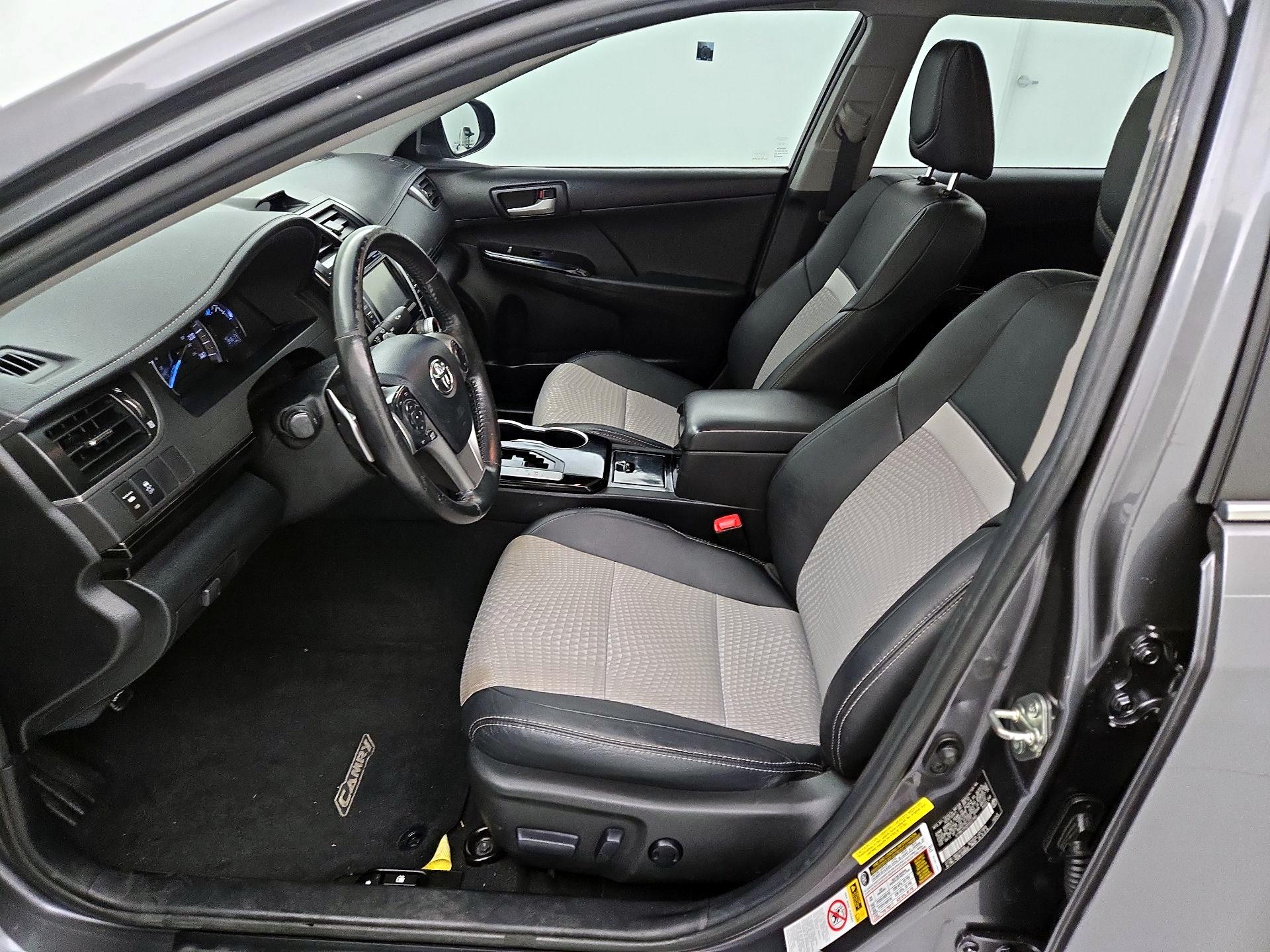 Thumbnail: 2014 Toyota Camry - 11
