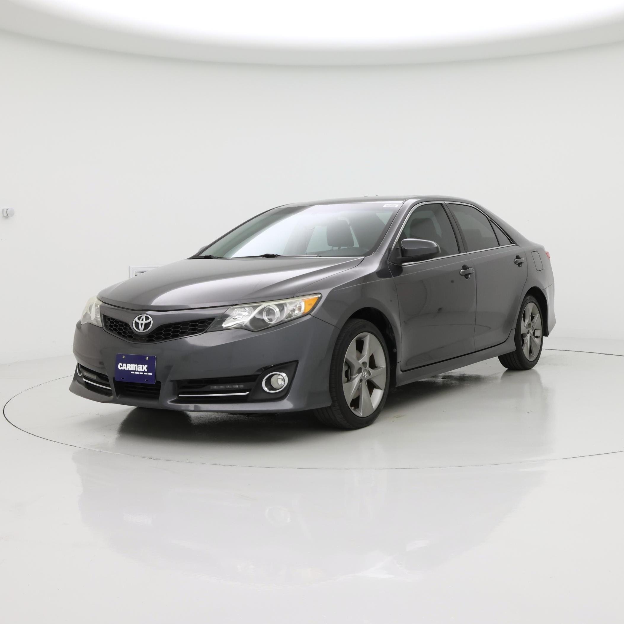 Thumbnail: 2014 Toyota Camry - 4
