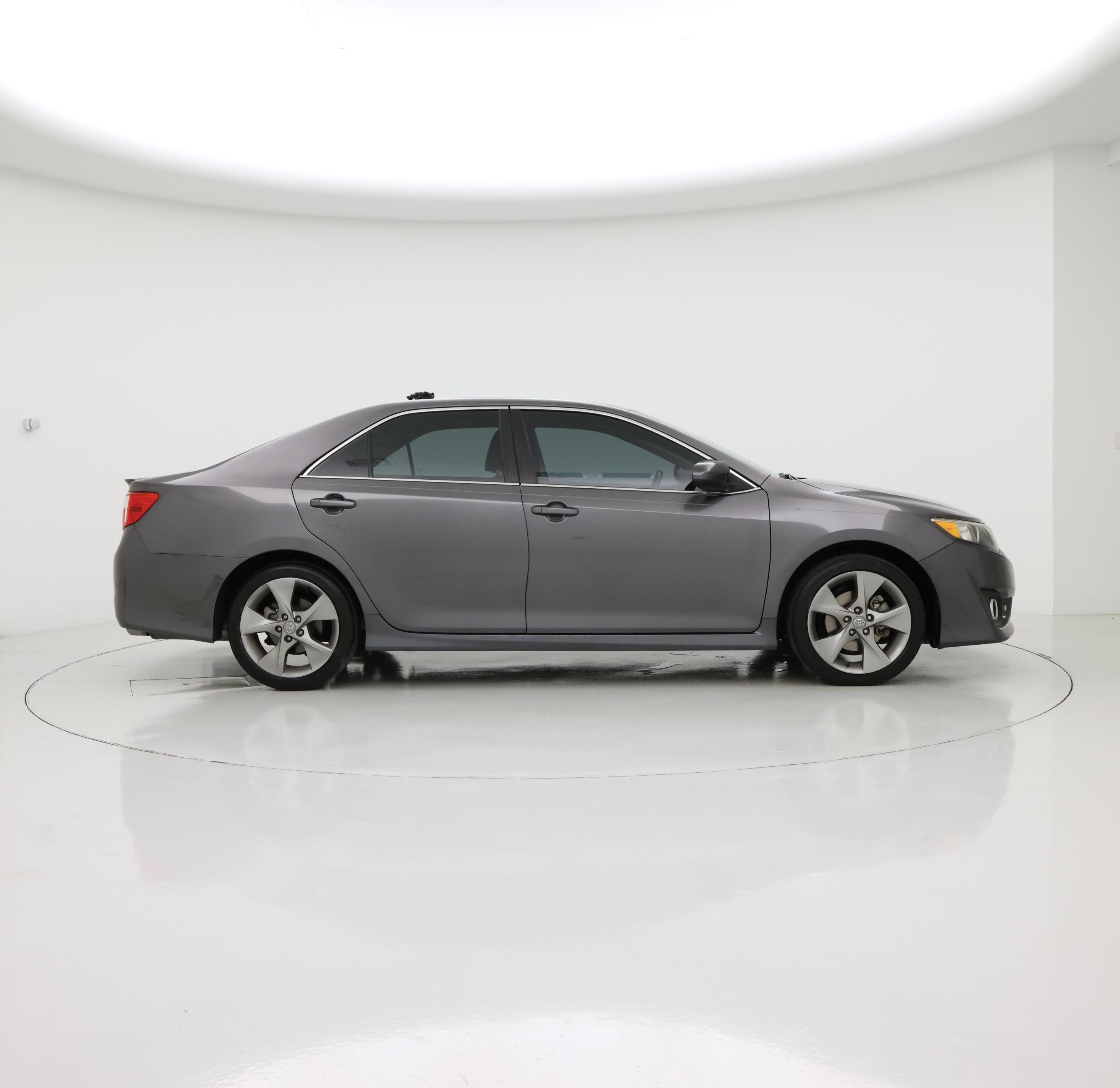Thumbnail: 2014 Toyota Camry - 7