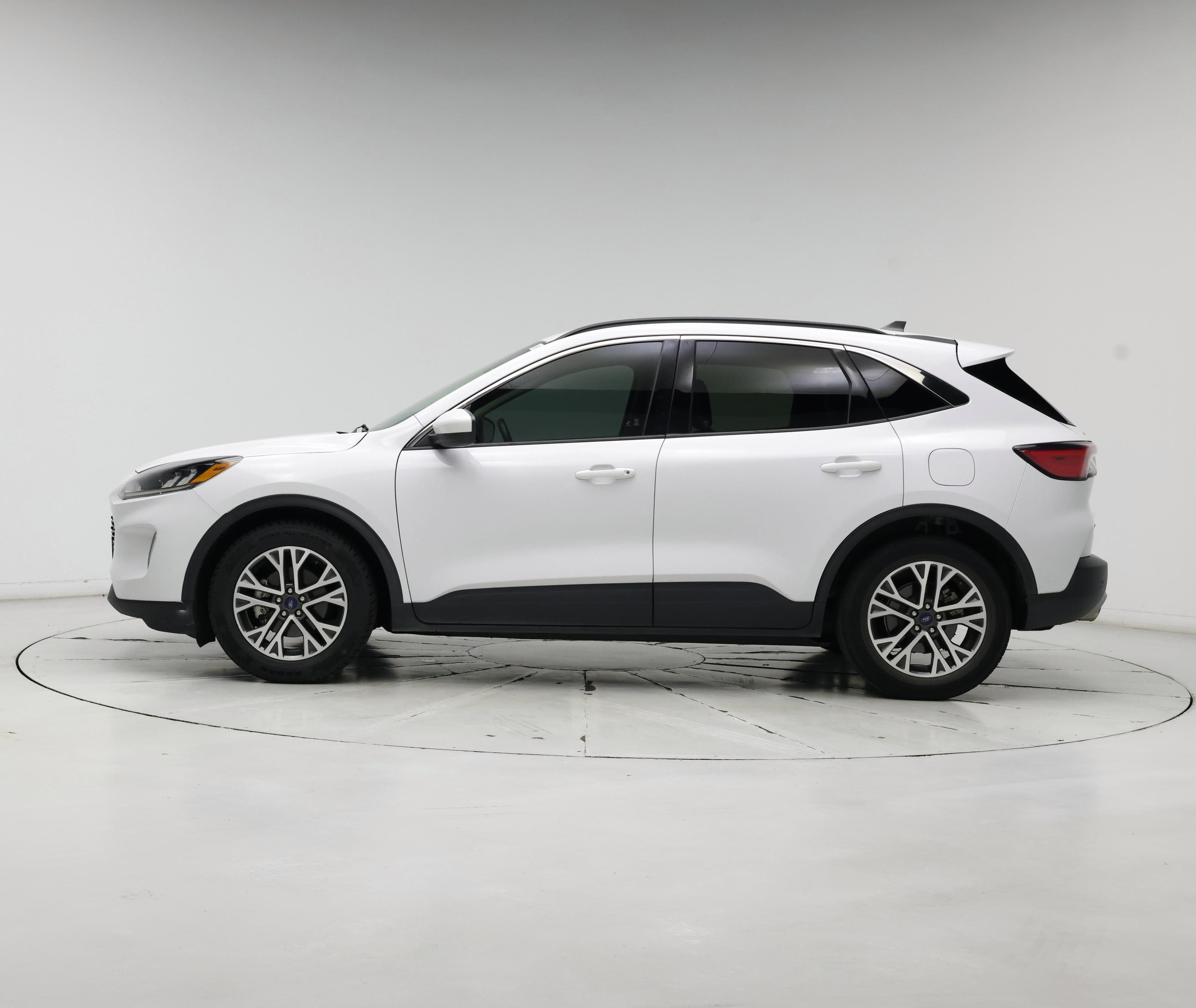 Thumbnail: 2020 Ford Escape - 3