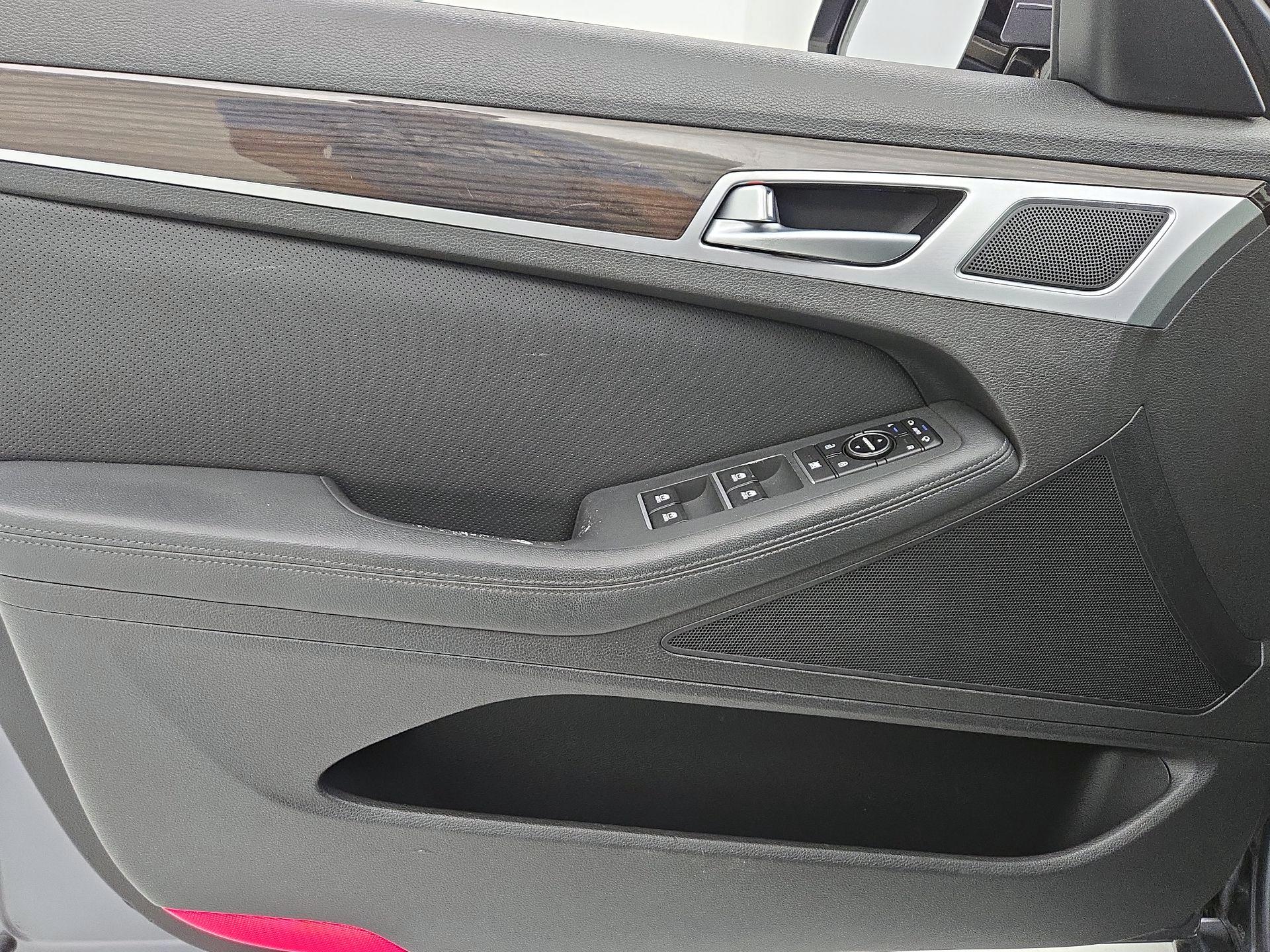 Thumbnail: 2016 Hyundai Genesis - 12