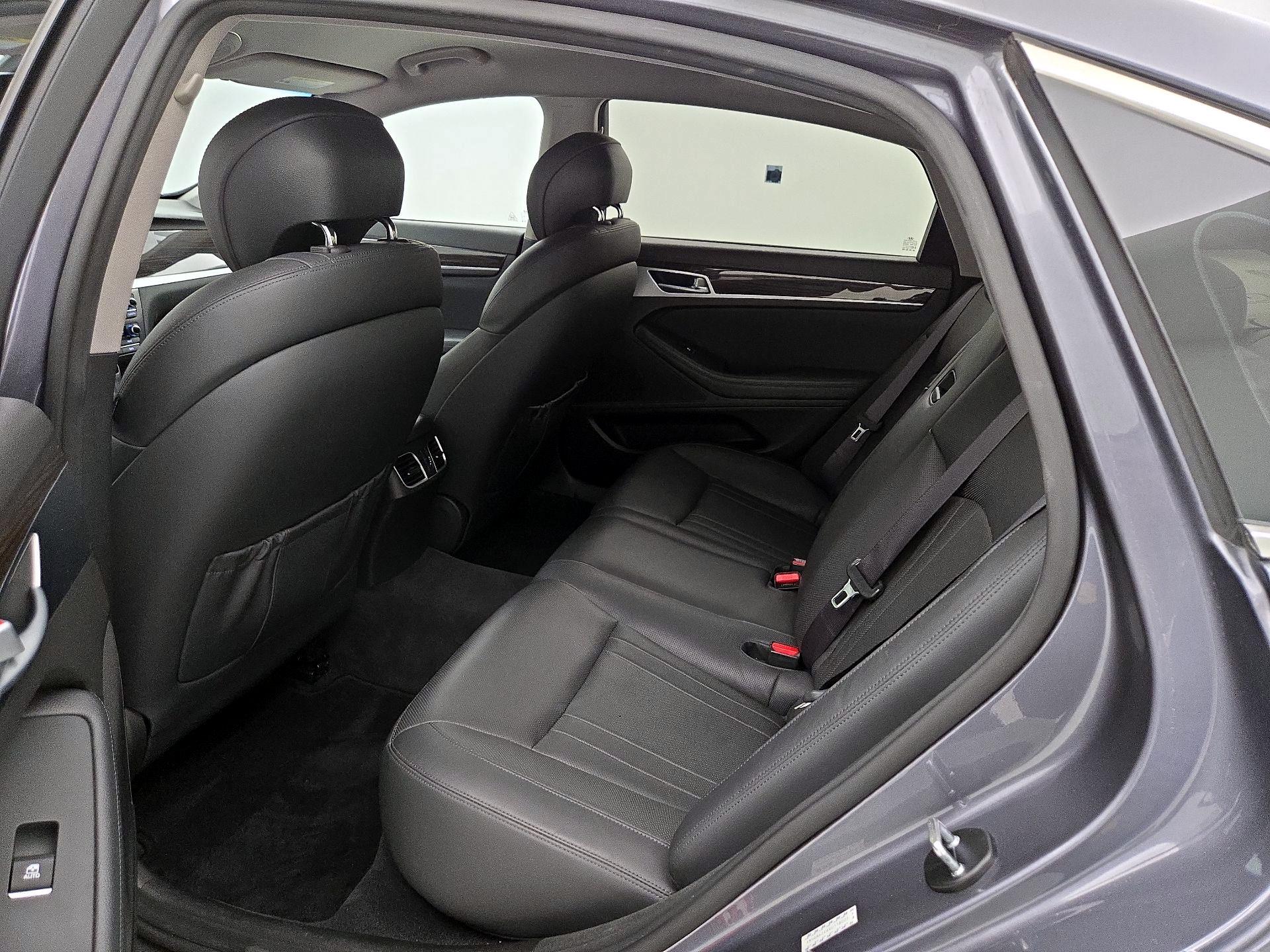 Thumbnail: 2016 Hyundai Genesis - 20